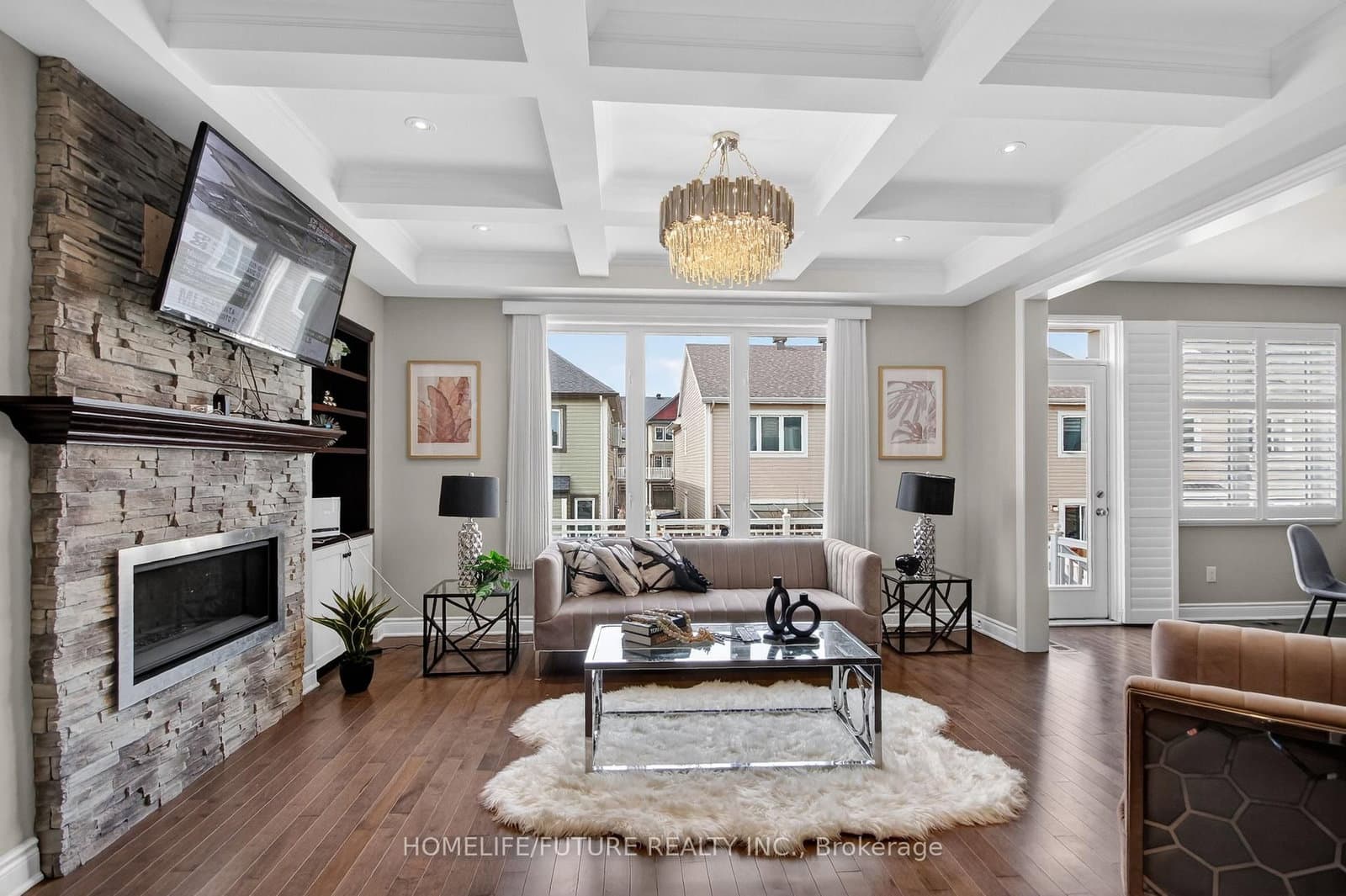 644 Dundonald Drive, Ottawa, ON