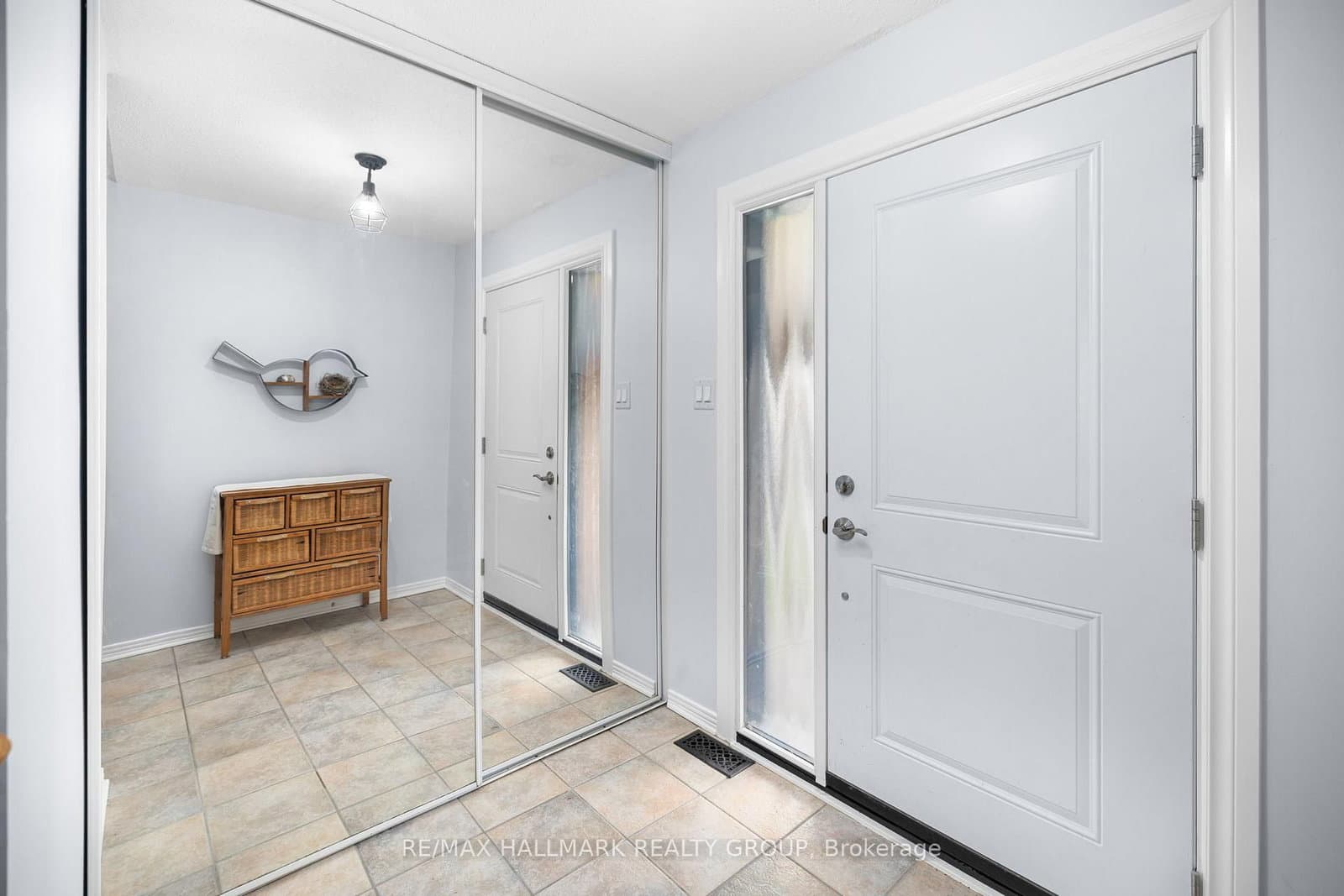 54 Fireside Crescent, Ottawa, ON — photo 3
