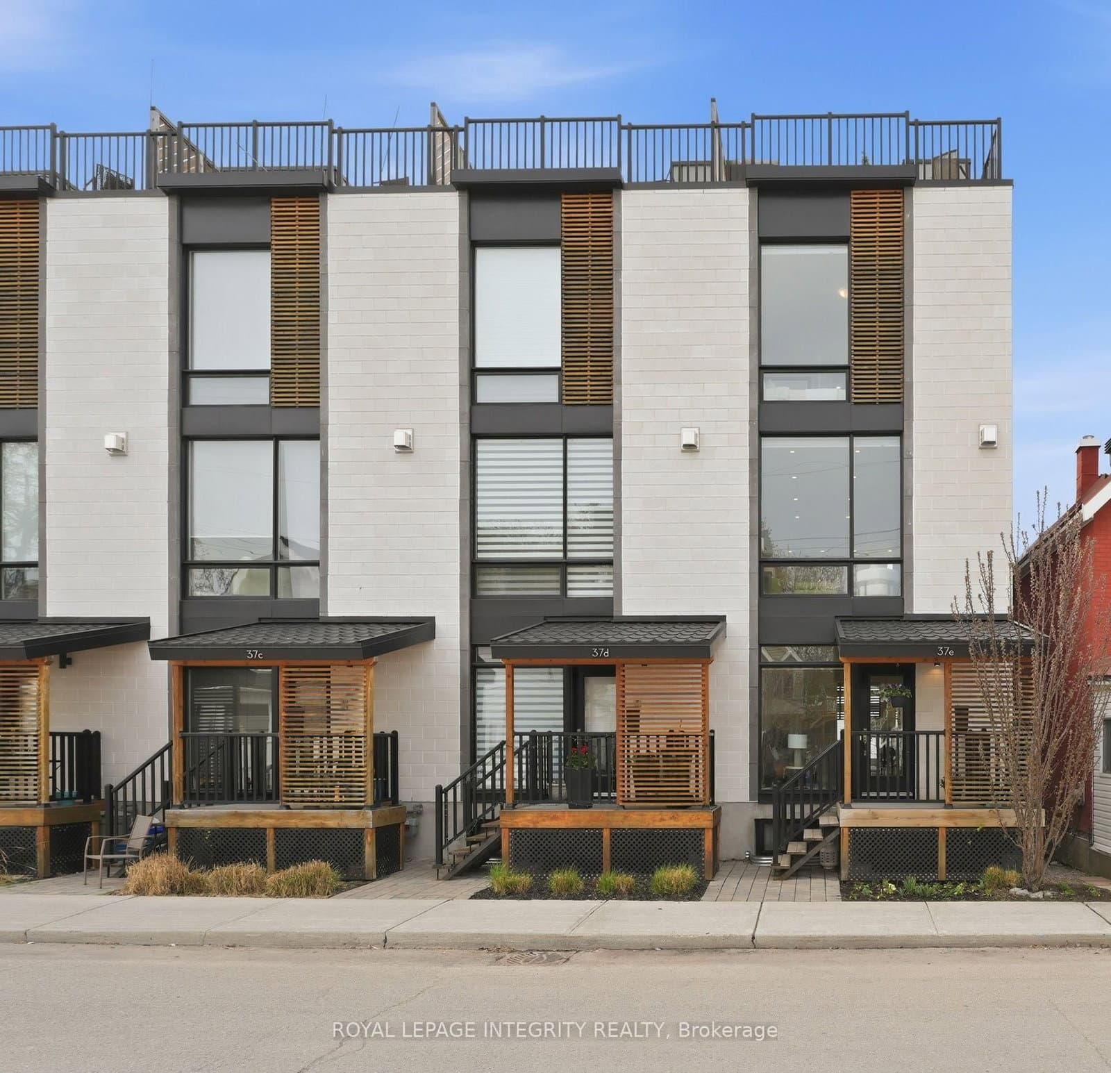 37E Ladouceur Street, Ottawa, ON