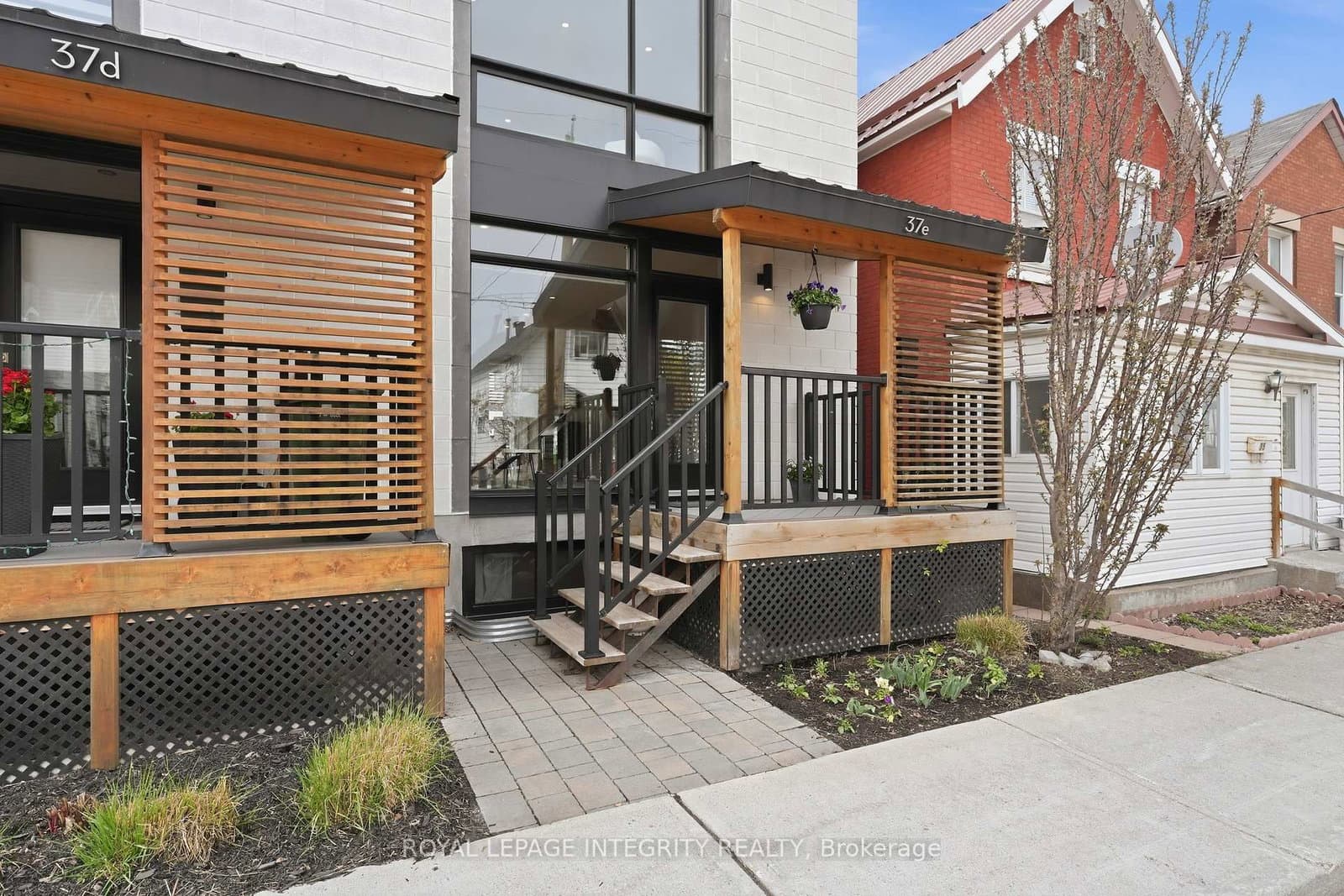 37E Ladouceur Street, Ottawa, ON — photo 2
