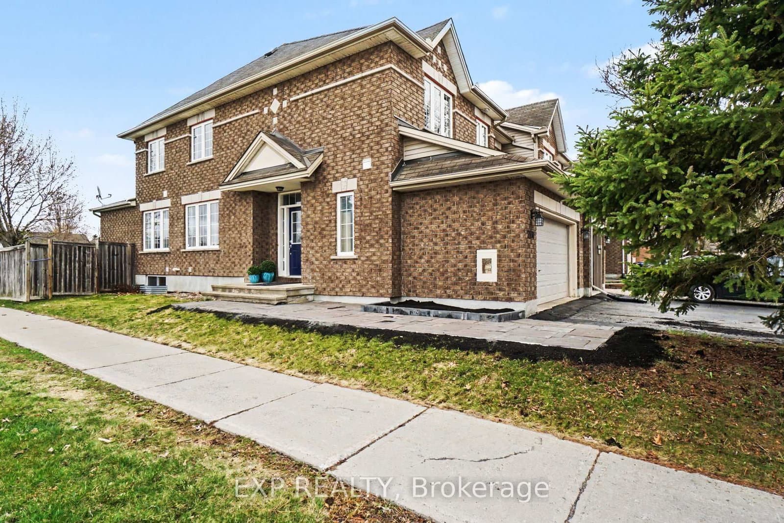2100 Melette Crescent, Ottawa, ON — photo 2