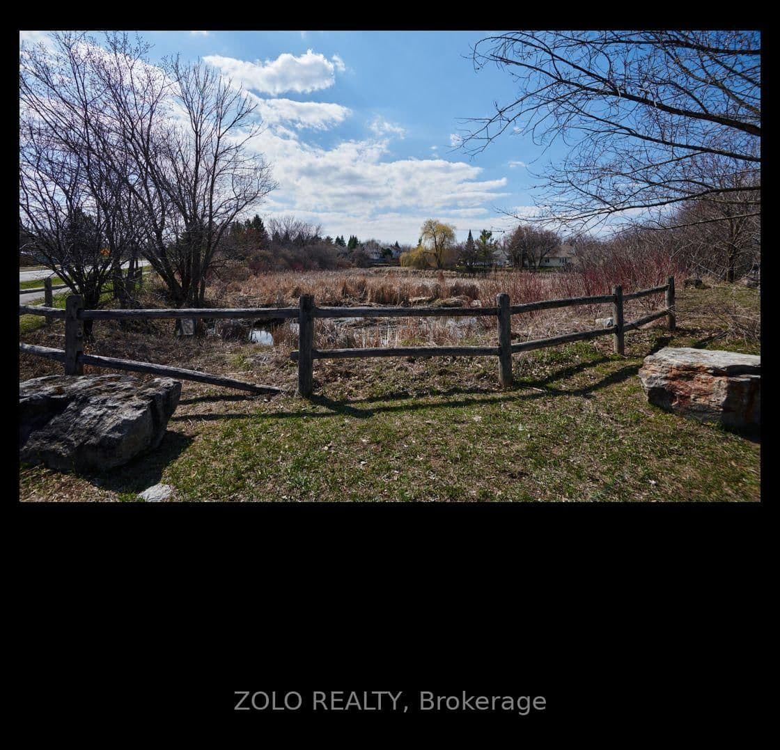 246 Sandhill Road, Ottawa, ON — photo 2