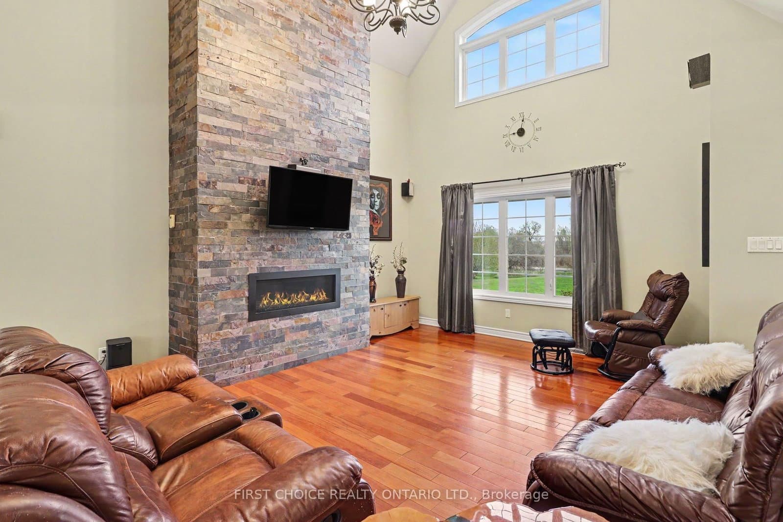 200 Hughson Place, Vars, ON — photo 3