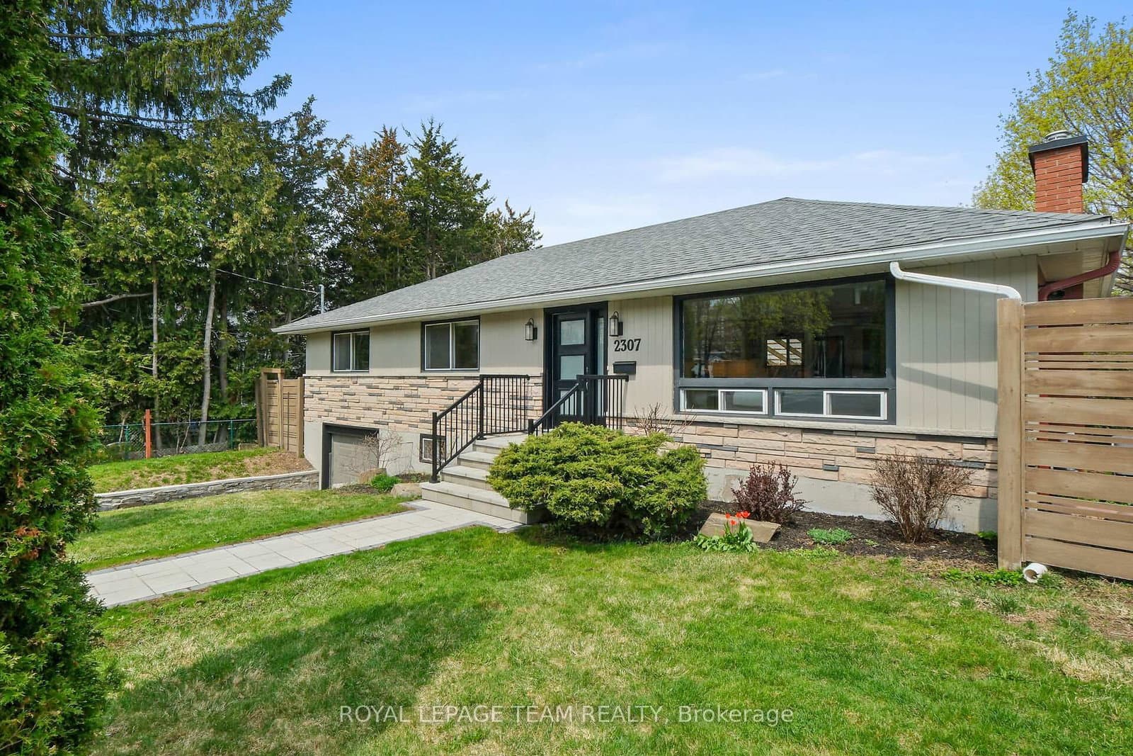 2307 Walsh Avenue, Ottawa, ON