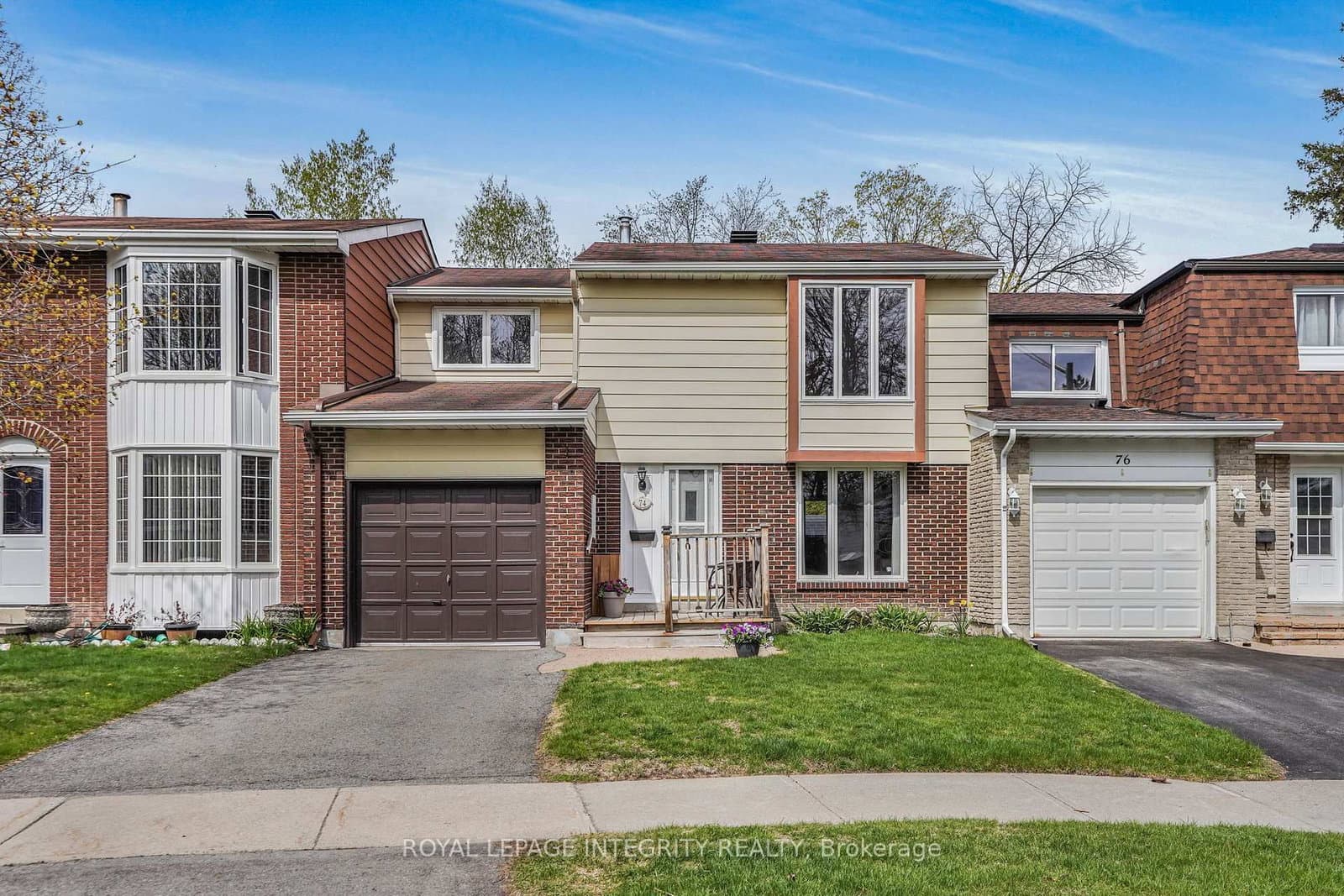 74 Valewood Crescent, Ottawa, ON