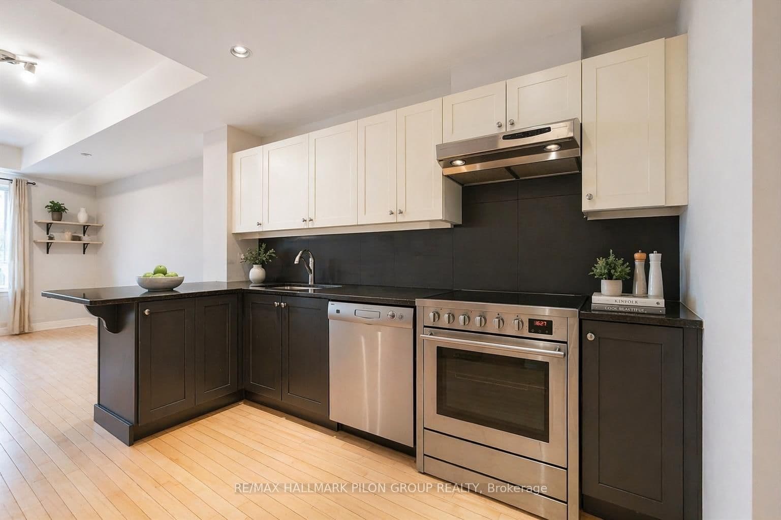 109 - 950 Marguerite Avenue, Ottawa, ON — photo 2