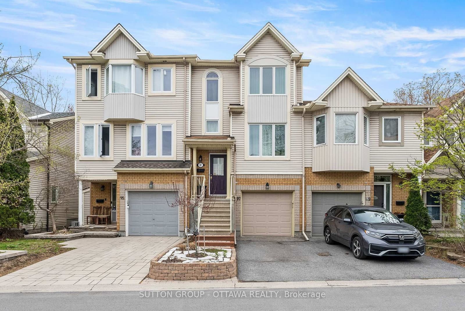 97 Corsica Private, Ottawa, ON