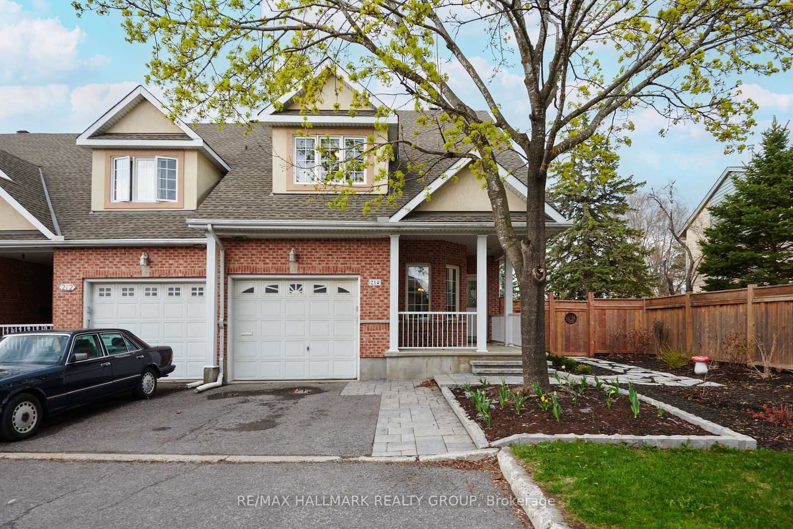 214 Laura Private, Ottawa, ON