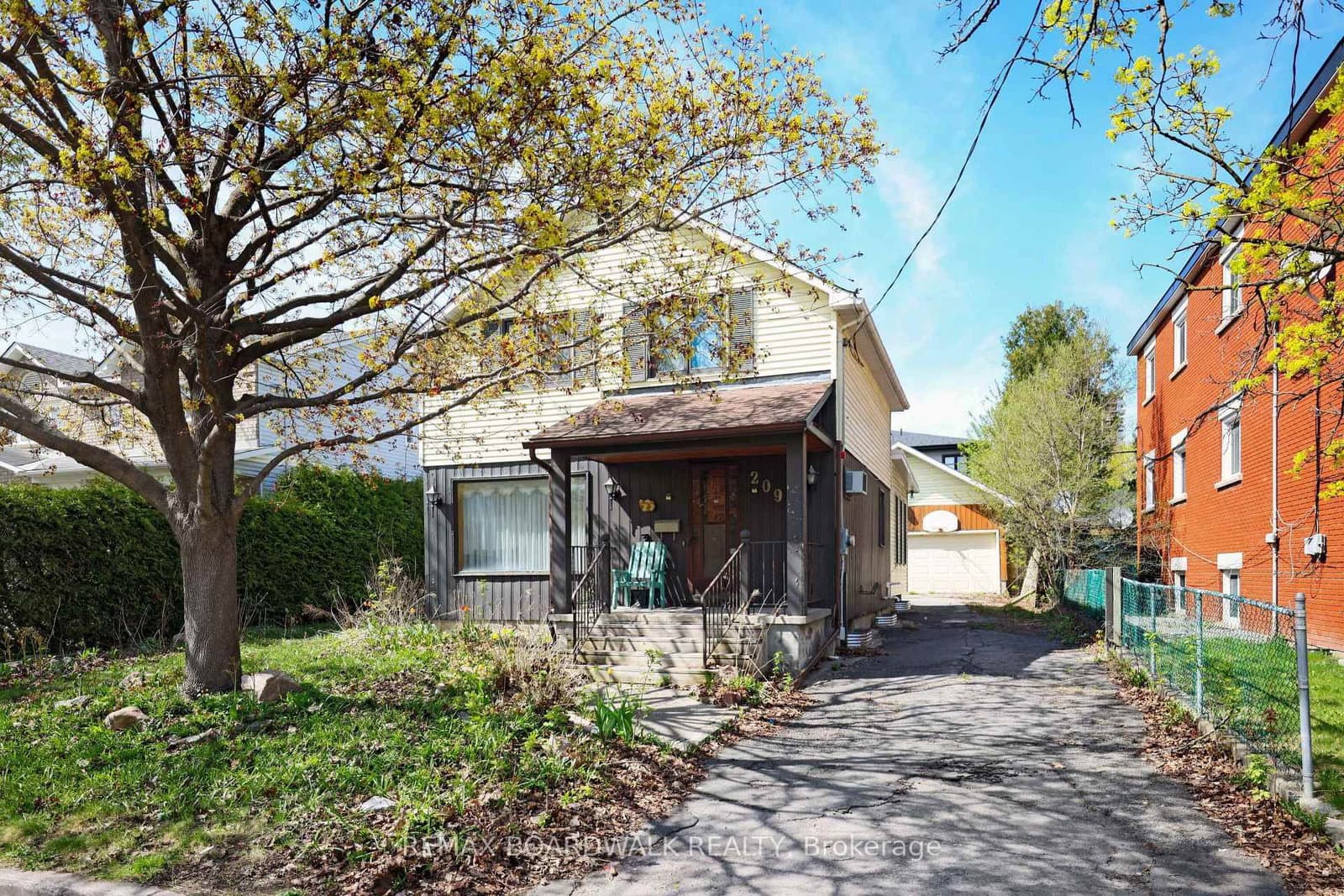 209 Glynn Avenue, Ottawa, ON