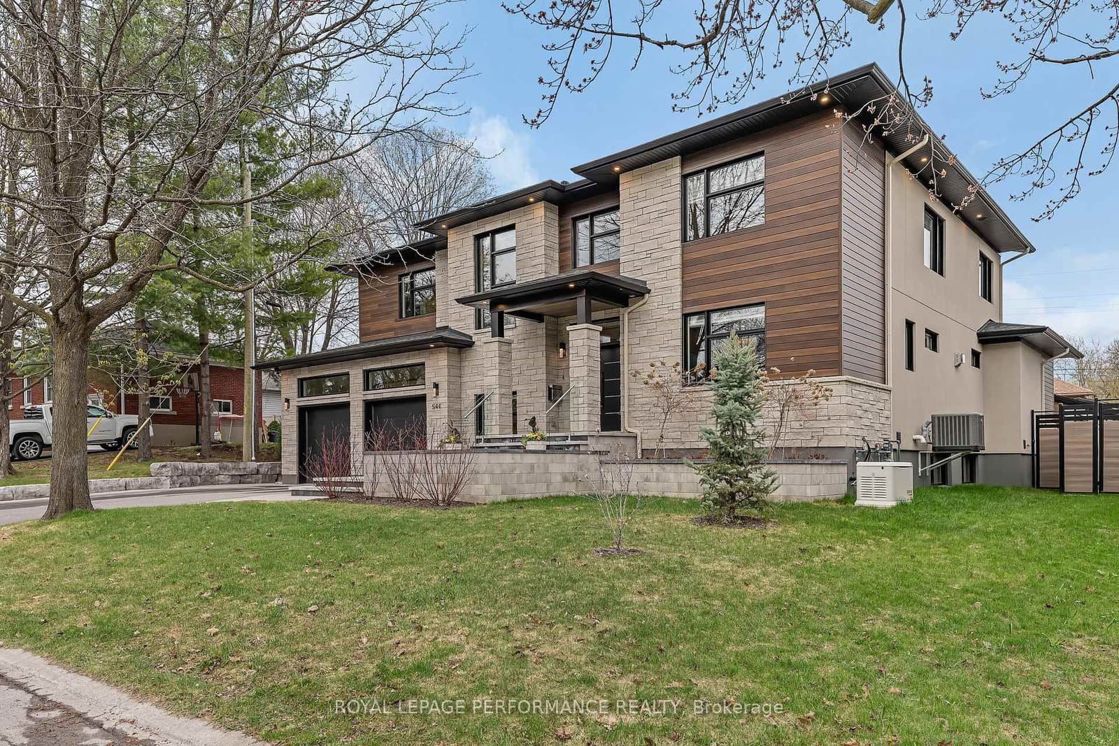 544 Neighbourhood Way, Ottawa, ON — photo 2