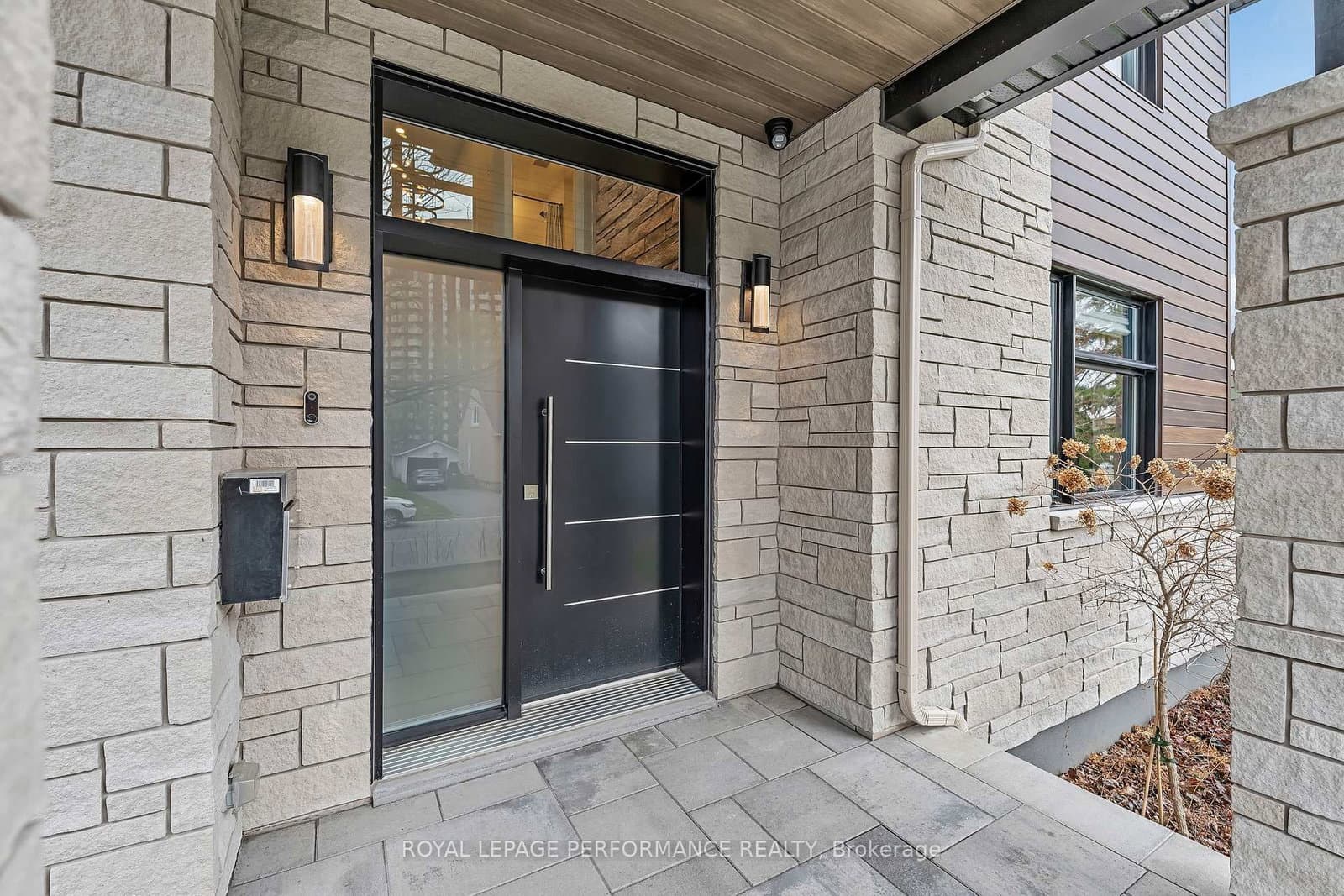 544 Neighbourhood Way, Ottawa, ON — photo 3