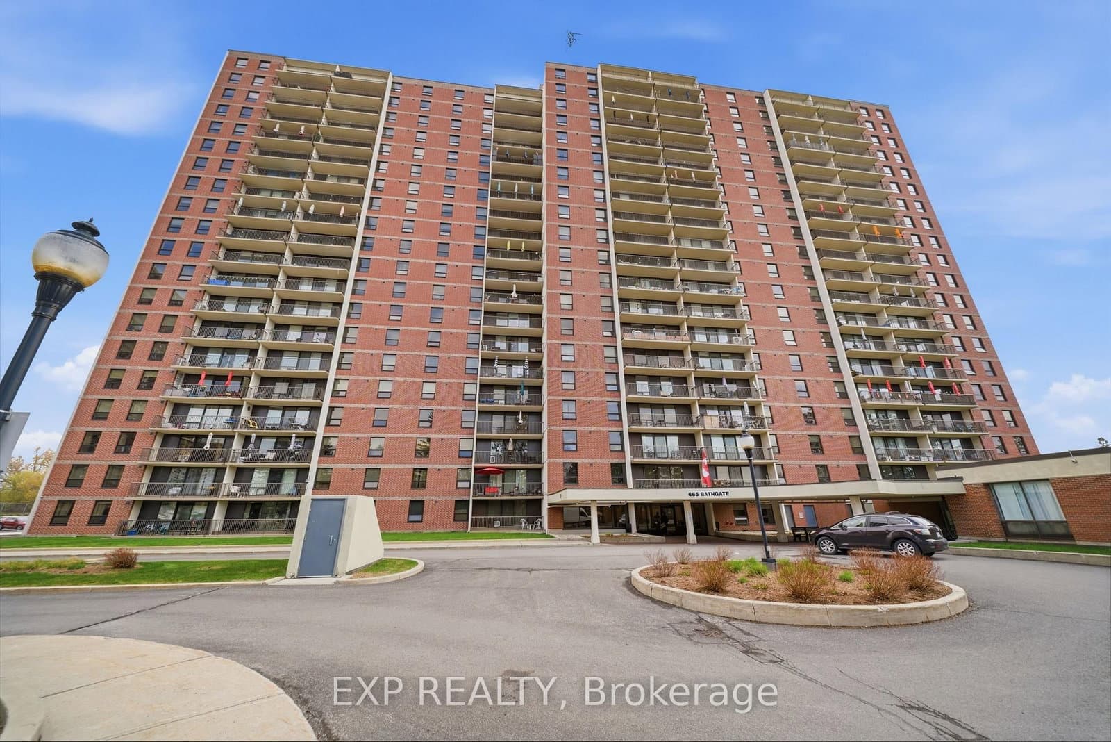1004 - 665 BATHGATE Drive, Ottawa, ON