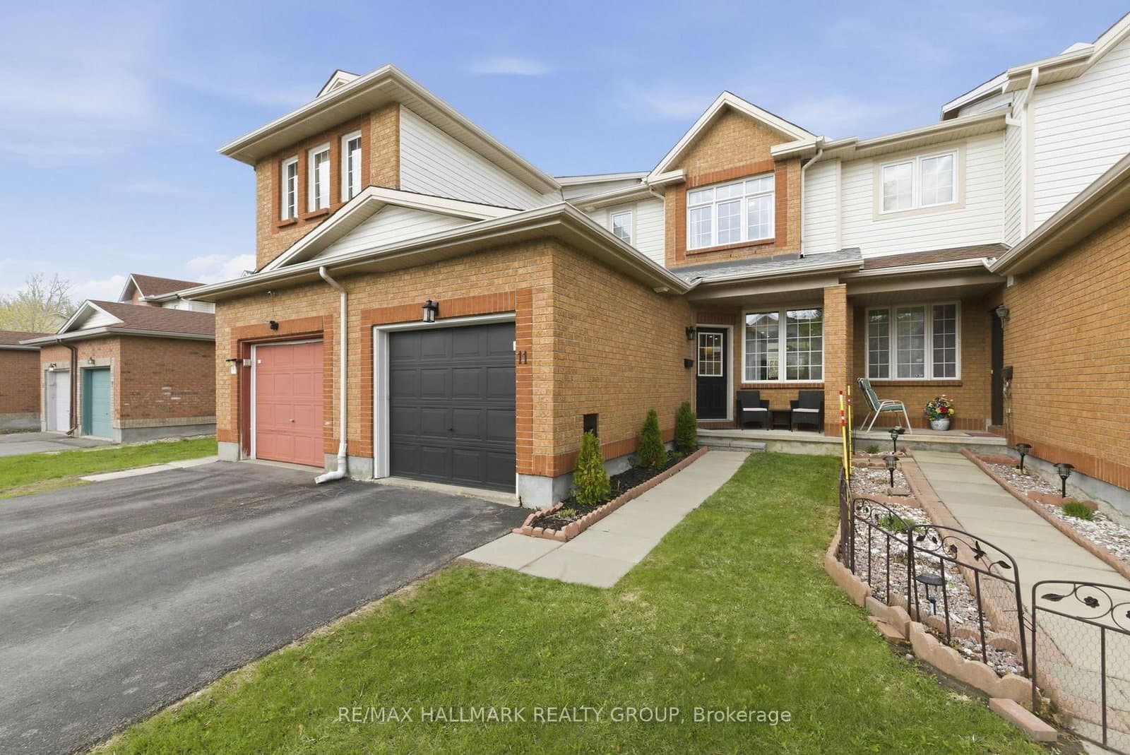 11 Binbury Way, Ottawa, ON — photo 2