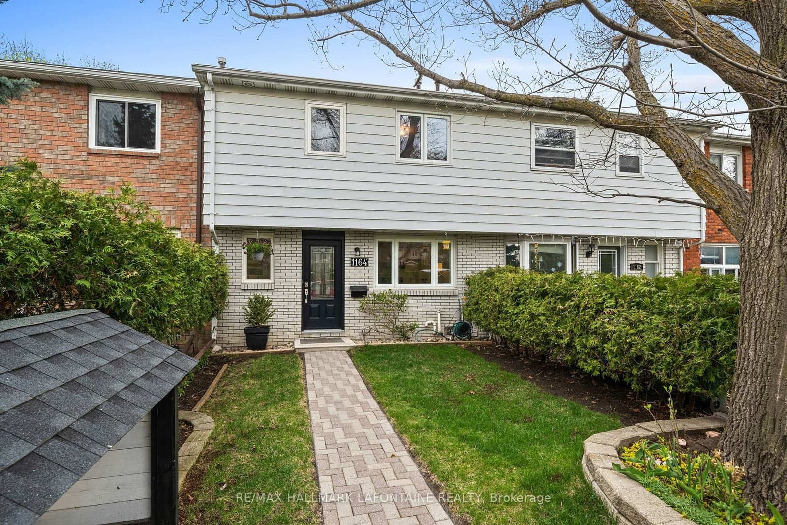 1164 Morrison Drive, Ottawa, ON — photo 2