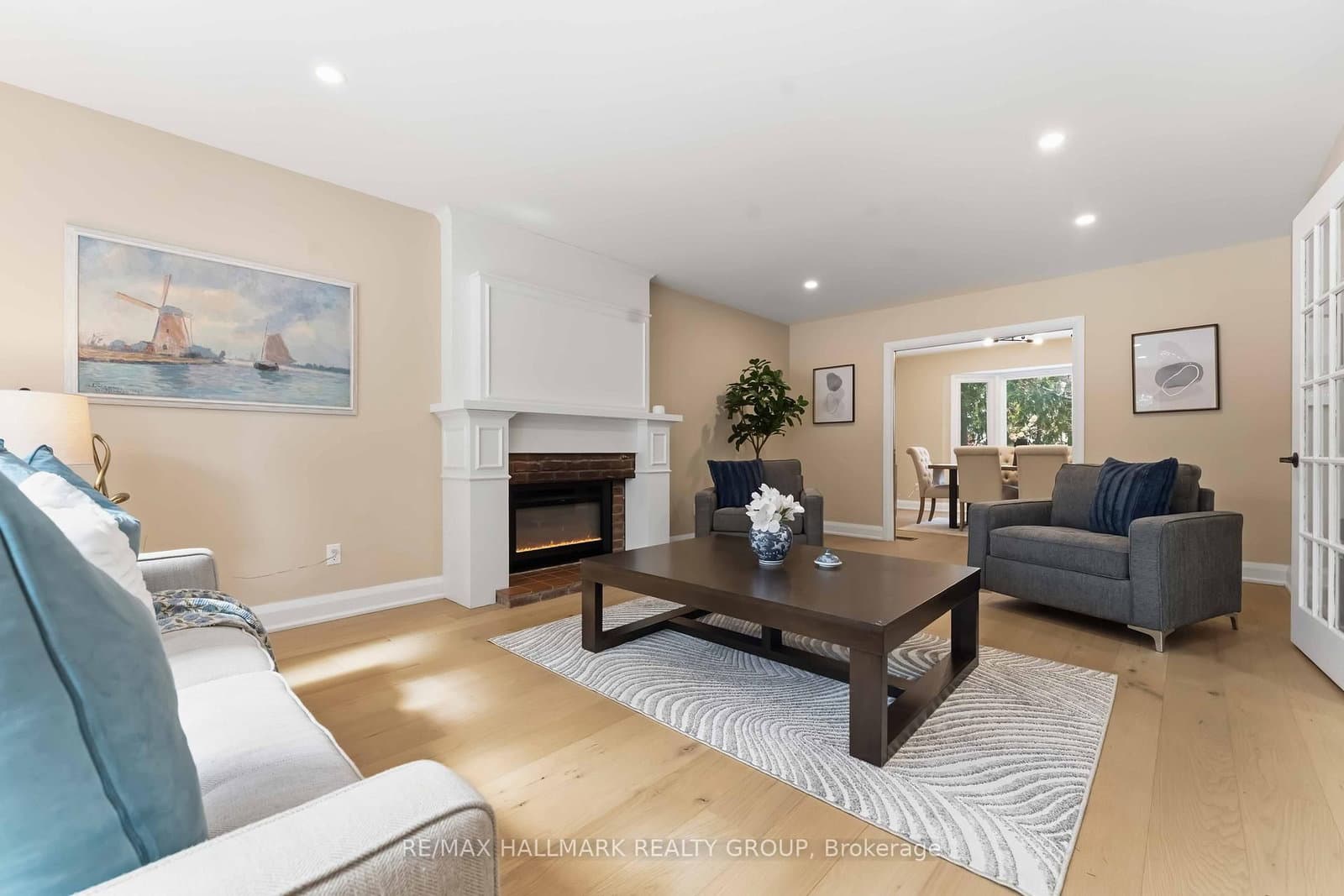 19 Kingsford Crescent, Ottawa, ON — photo 3