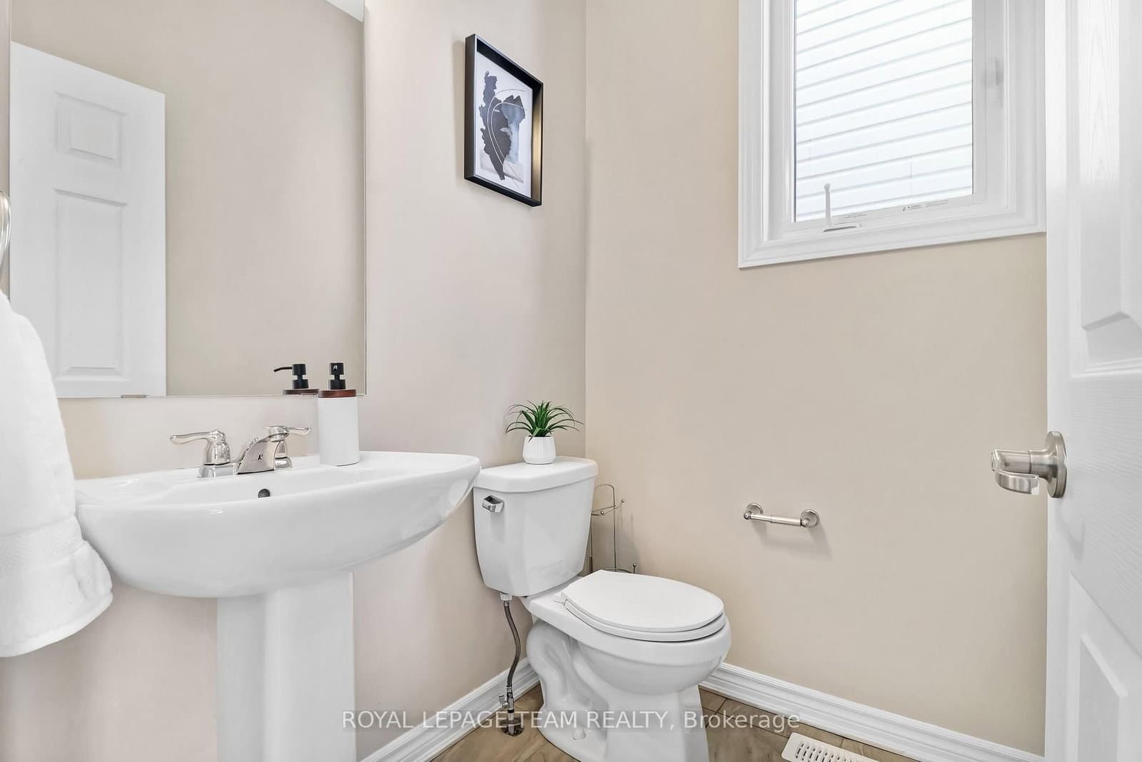 335 Soldats Riendeau Street, Ottawa, ON — photo 3