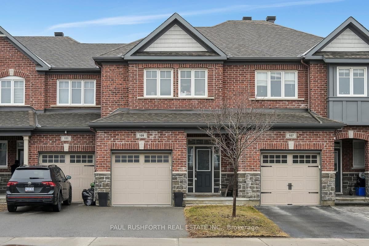 109 Westphalian Avenue, Ottawa, ON