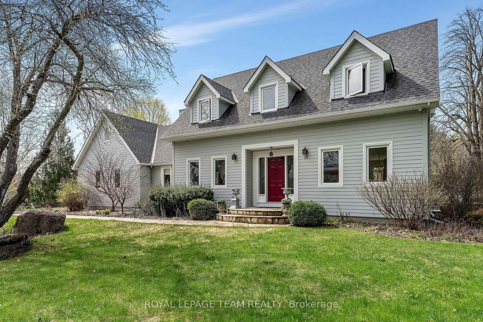 28 Spring Cress Drive, Ottawa, ON — photo 2