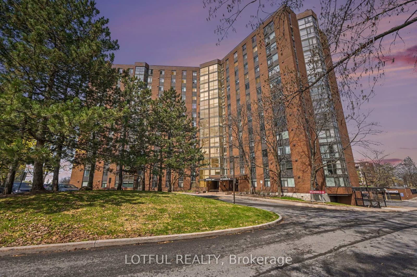 1114 - 2871 Richmond Road, Ottawa, ON