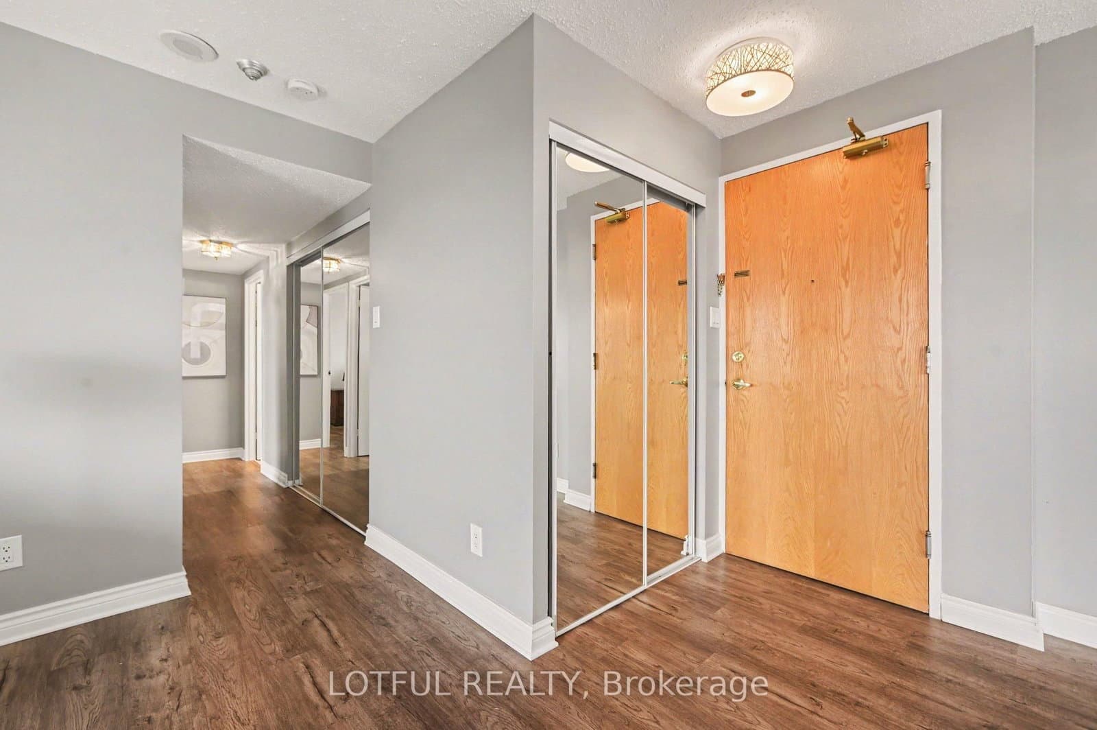 1114 - 2871 Richmond Road, Ottawa, ON — photo 3