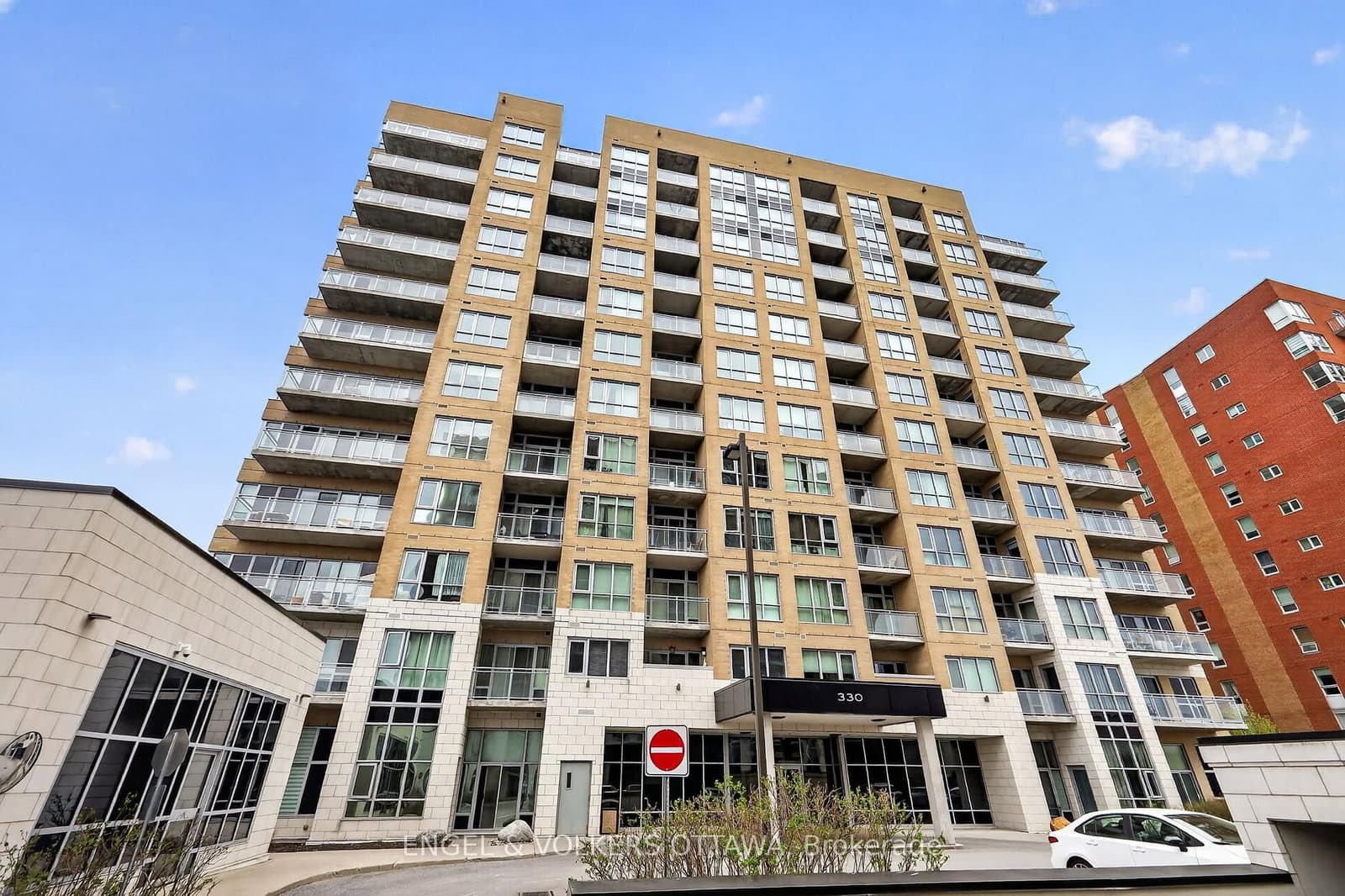 10 - 330 Titan Private, Ottawa, ON