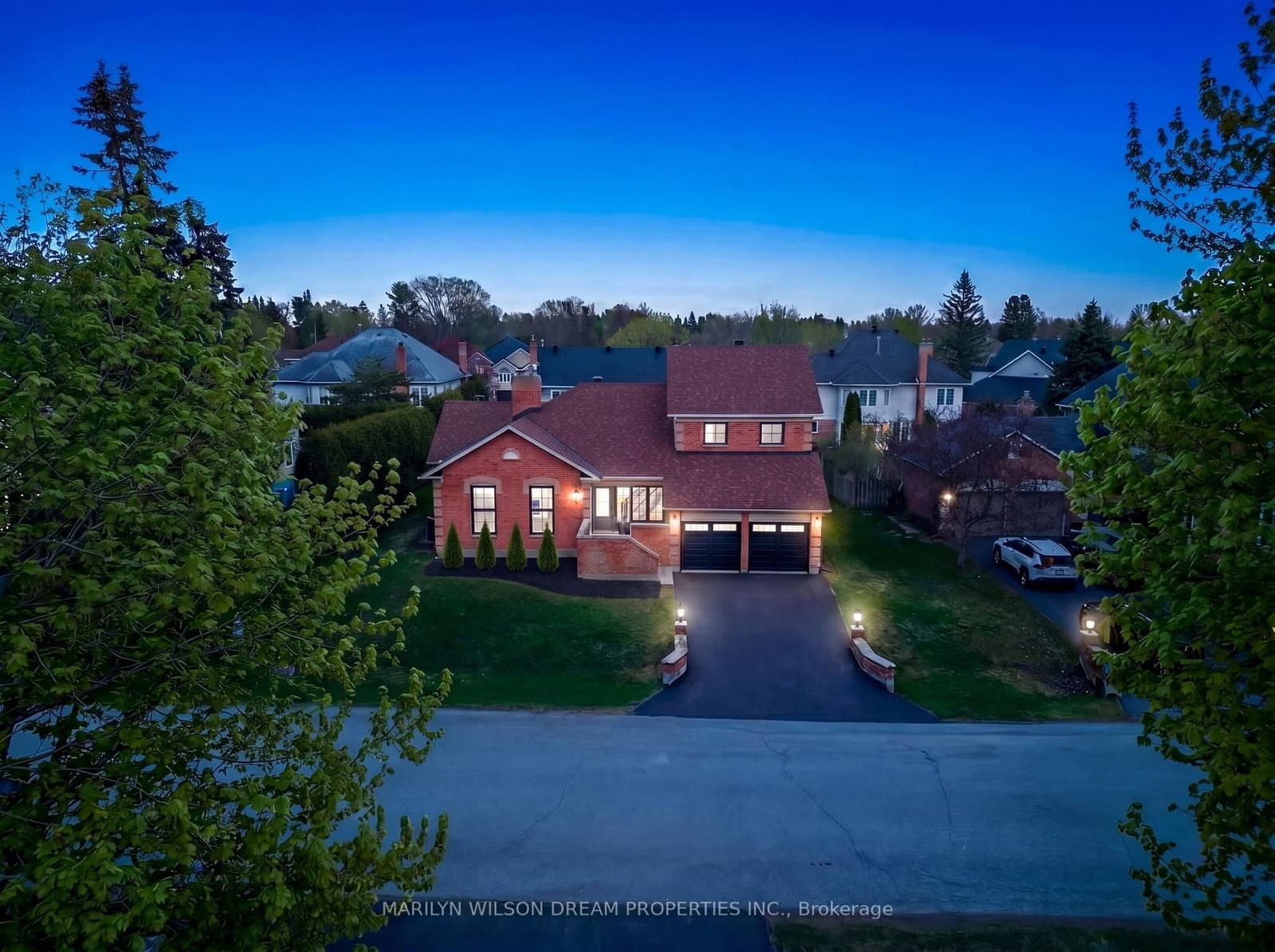8 Belton Avenue, Stittsville, ON