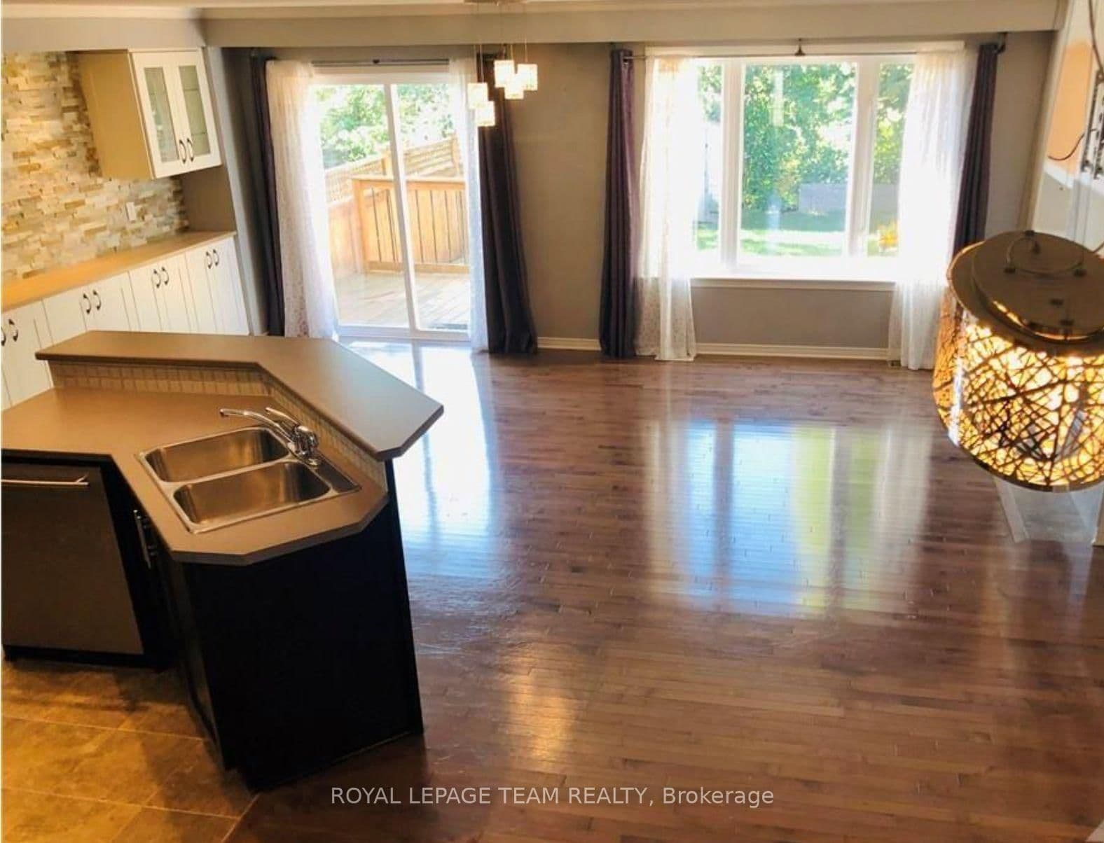 381 CELTIC RIDGE Crescent, Ottawa, ON — photo 2