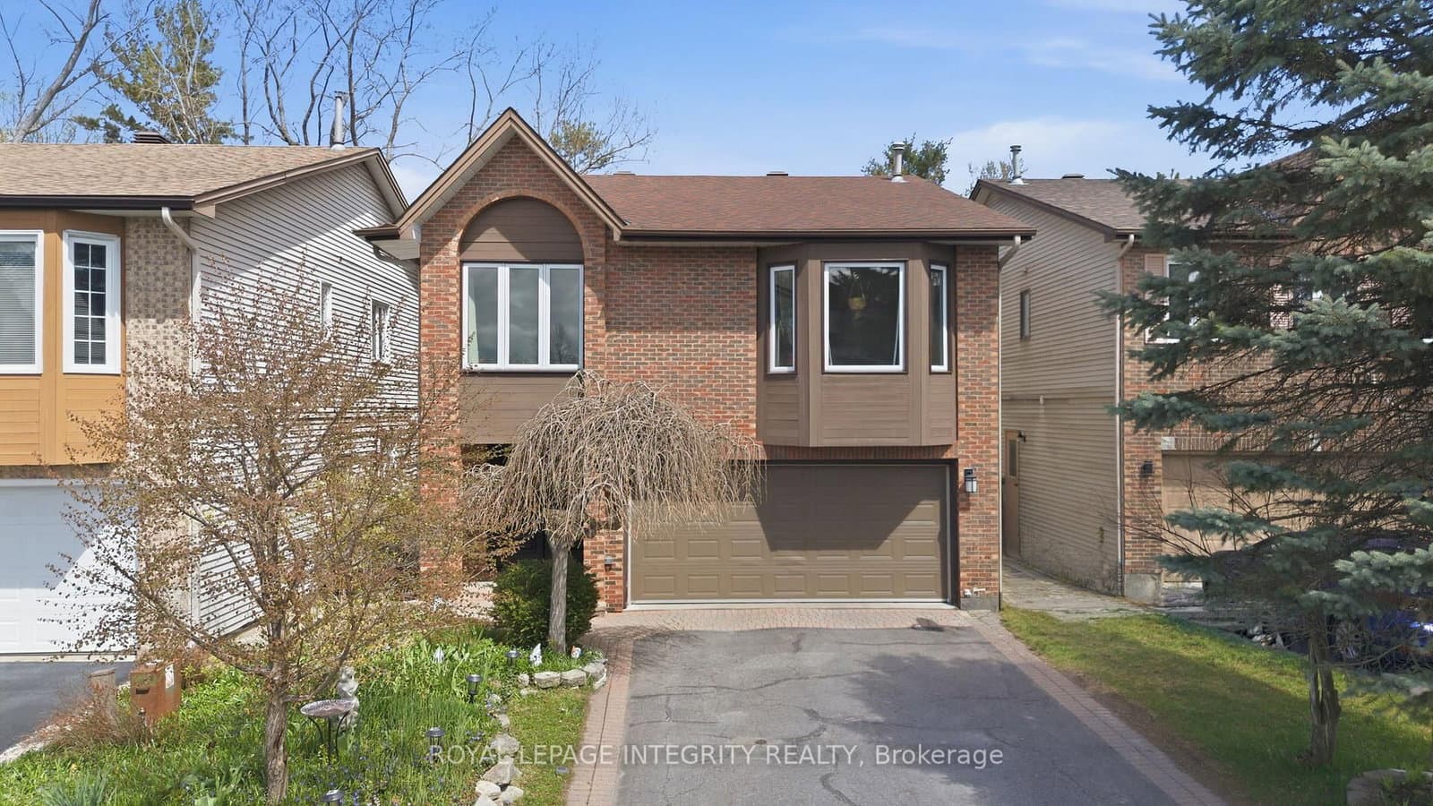 4 Hackett Street, Ottawa, ON