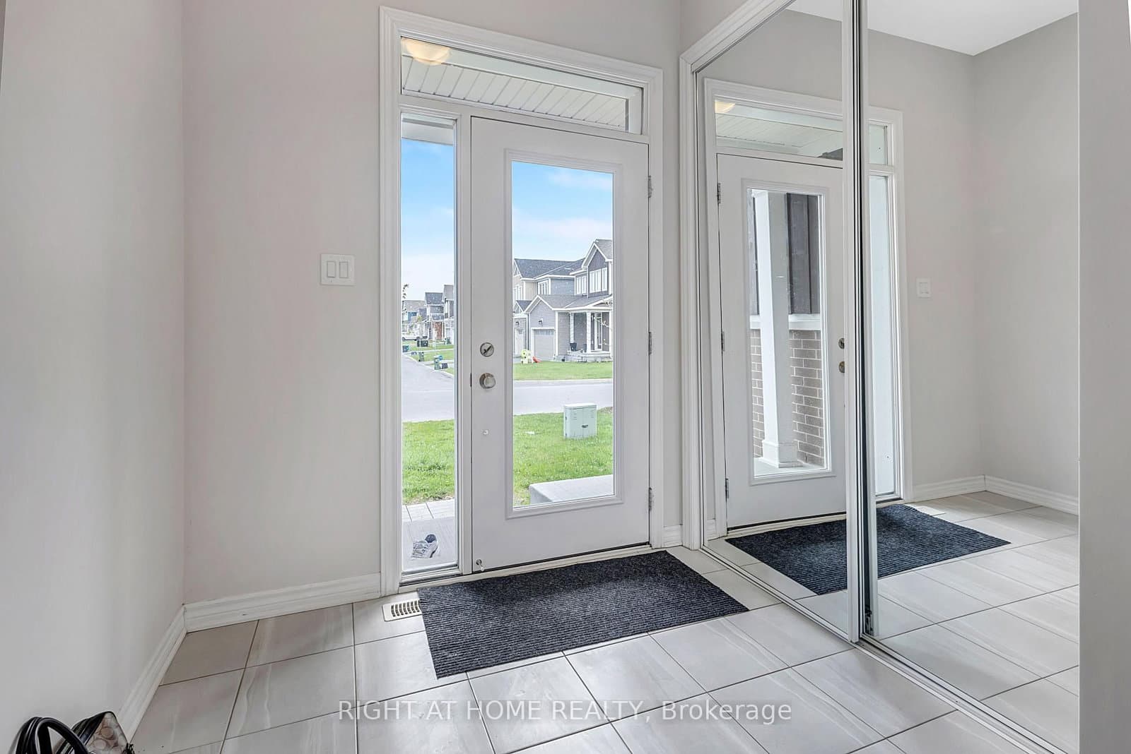 206 PURSUIT Terrace, Richmond, ON — photo 3