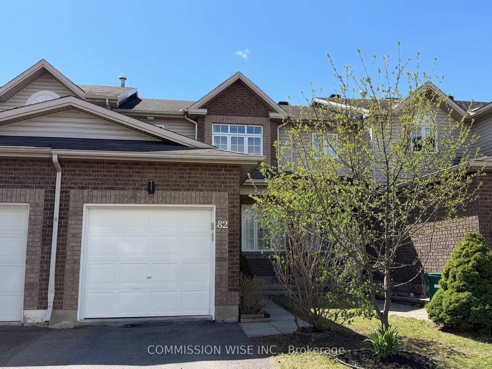 82 Carwood Circle, Ottawa, ON