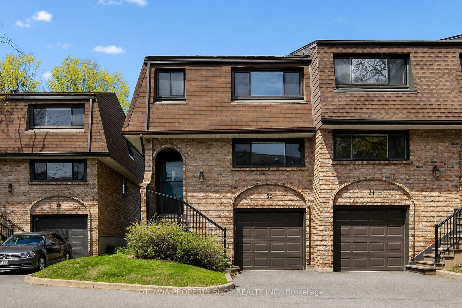 #30 - 2 Bertona Street, Ottawa, ON — photo 2