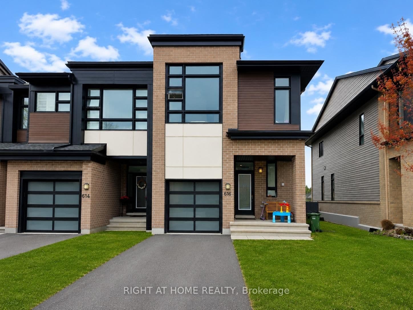 616 Rowers Way, Ottawa, ON