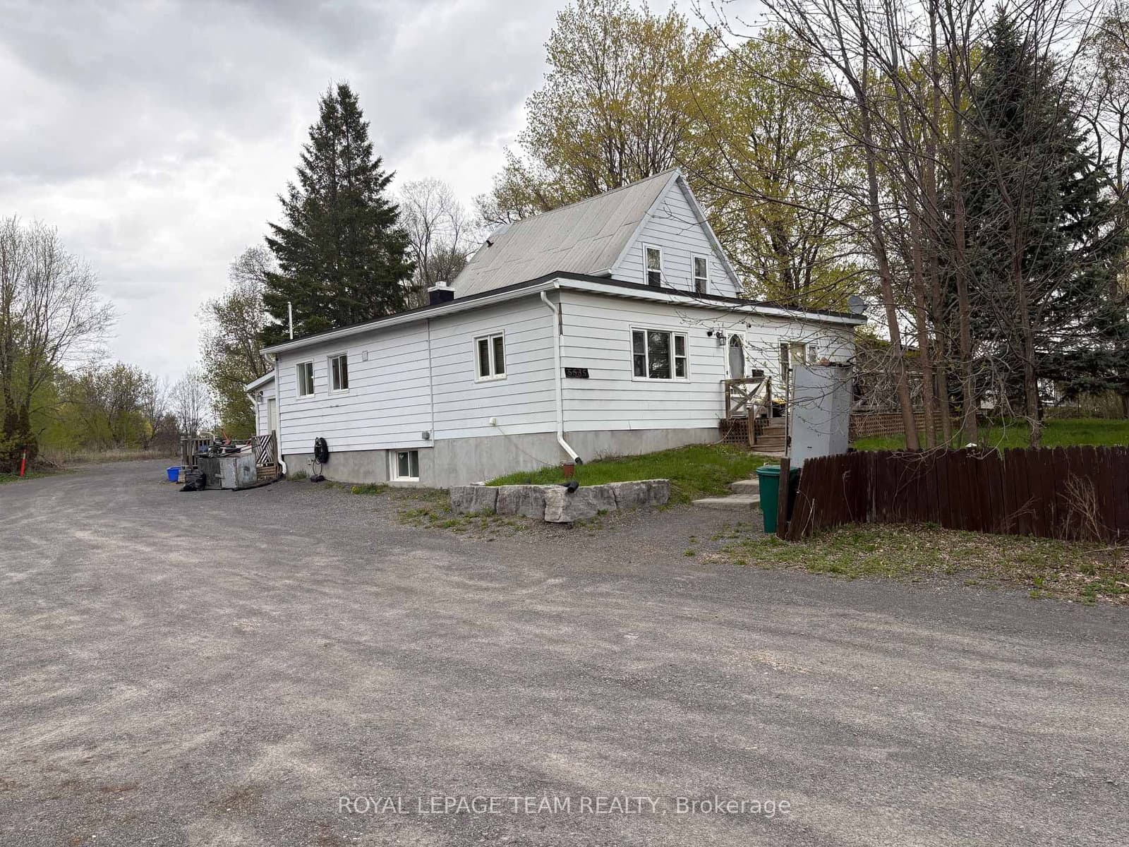 5535 Mitch Owens Road, Ottawa, ON