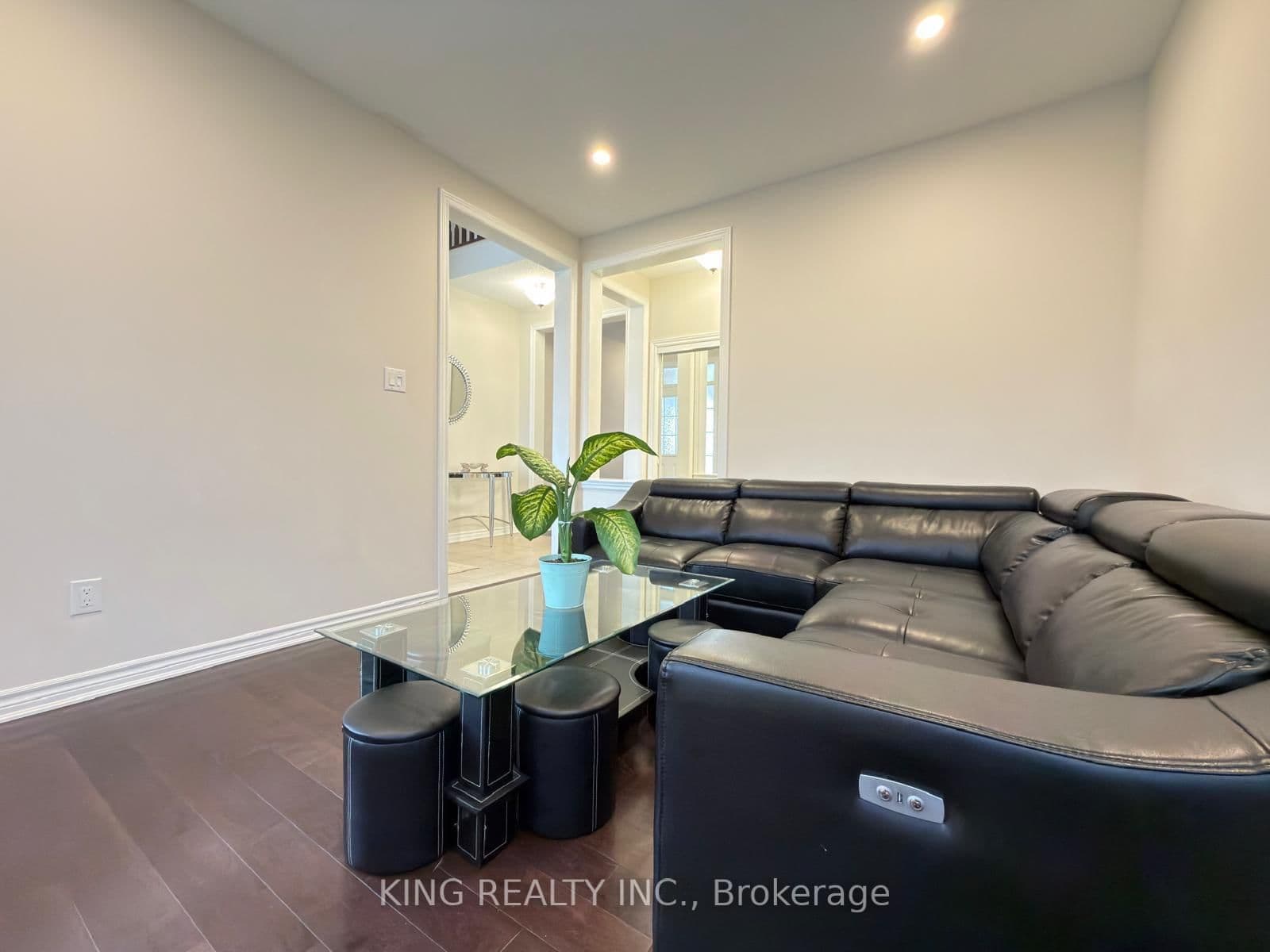 24 PALMETO Court, Ottawa, ON — photo 3