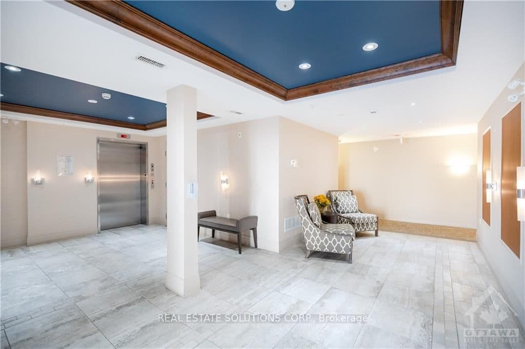 401 - 250 Winterfell Private, Ottawa, ON — photo 2