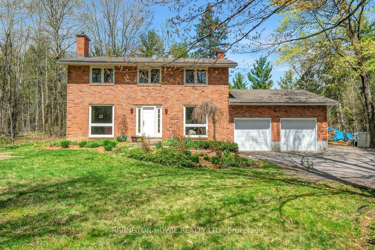 104 Tall Forest Drive, Carp, ON