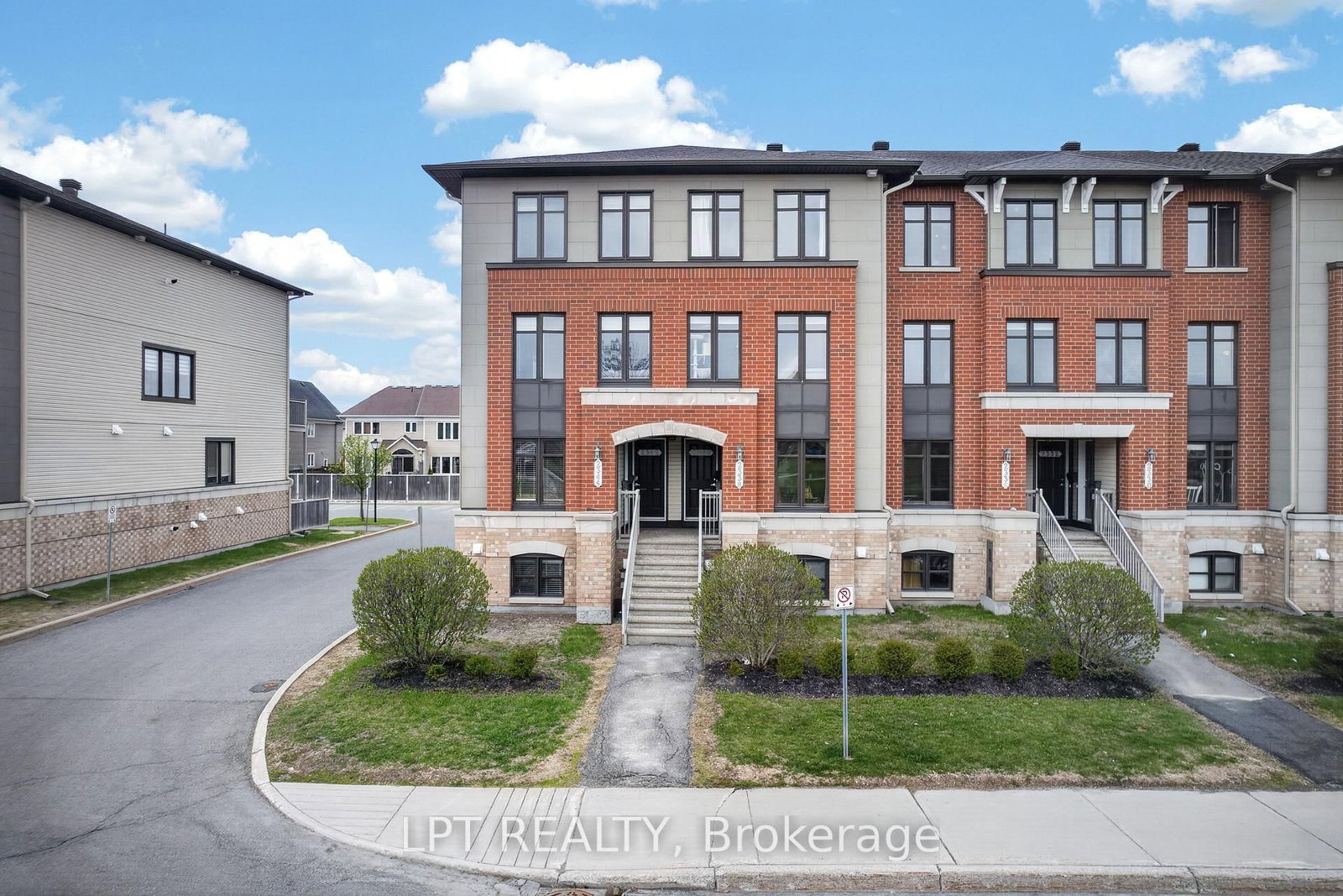 2342 Esprit Drive, Orleans, ON
