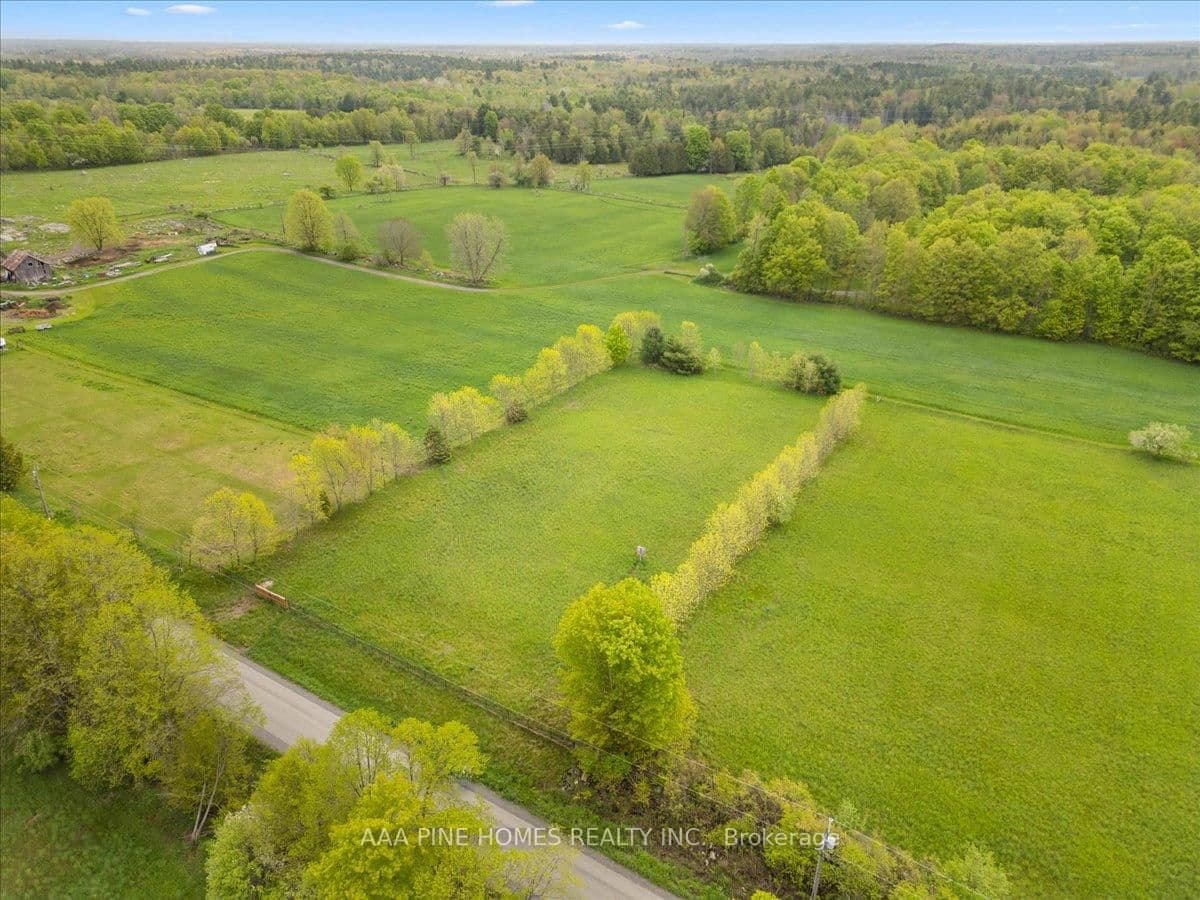 328 Rockies Road, Tweed, ON — photo 2