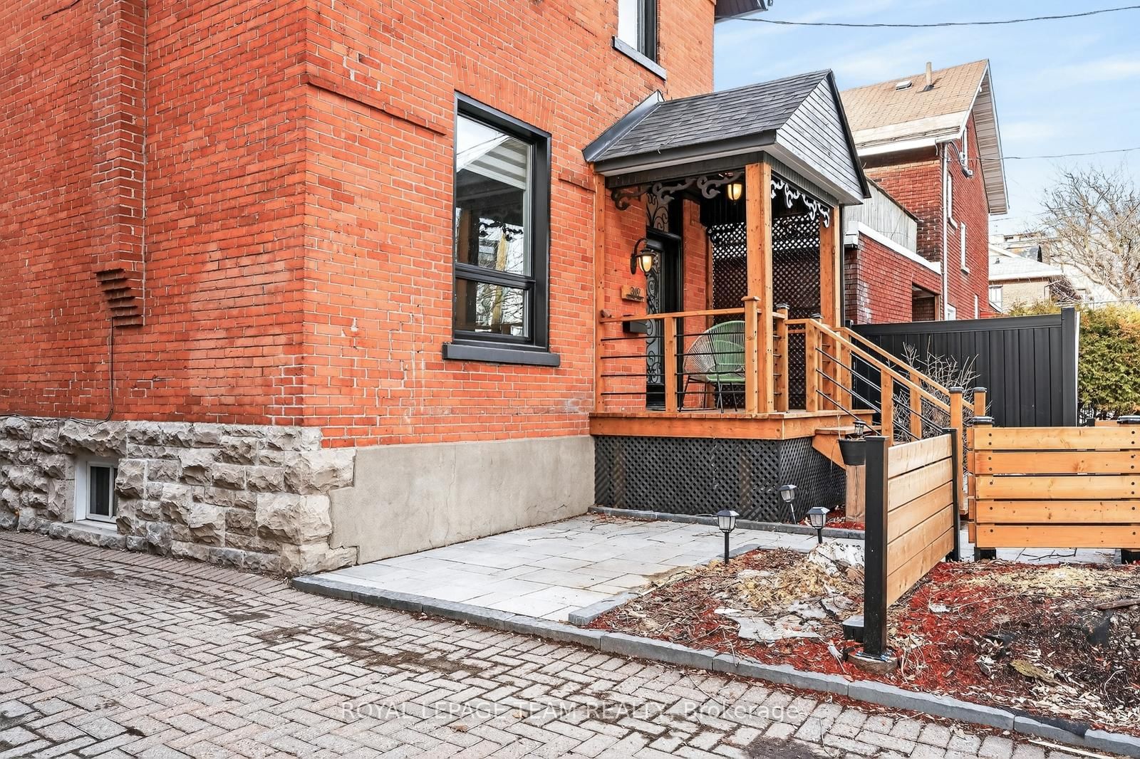 349 Frank Street, Ottawa, ON — photo 2