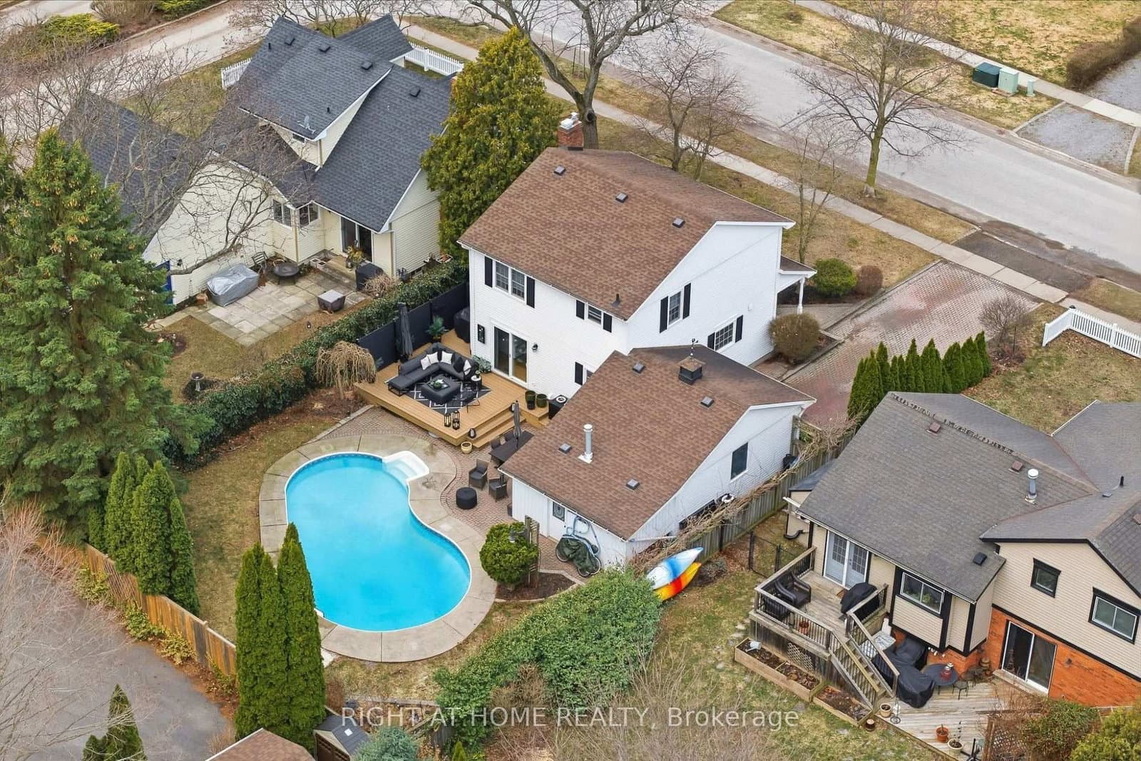 620 Charlotte Street, Niagara-on-the-Lake, ON — photo 2