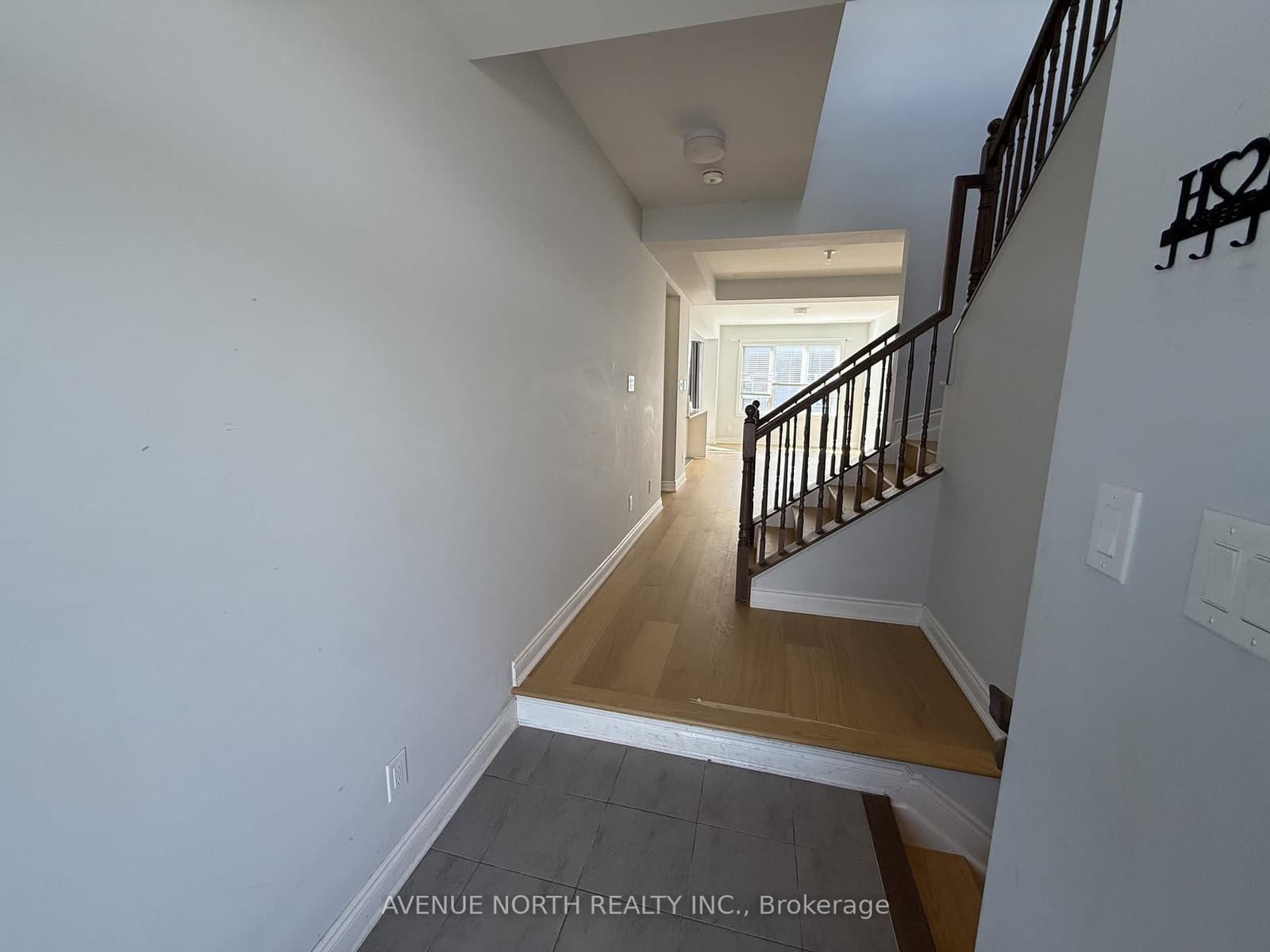 569 Rye Grass Way, Ottawa, ON — photo 2