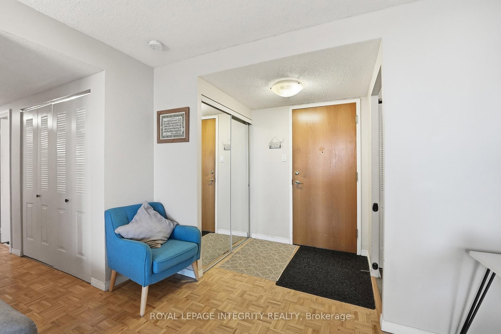 1208 - 2760 Carousel Crescent, Ottawa, ON — photo 2
