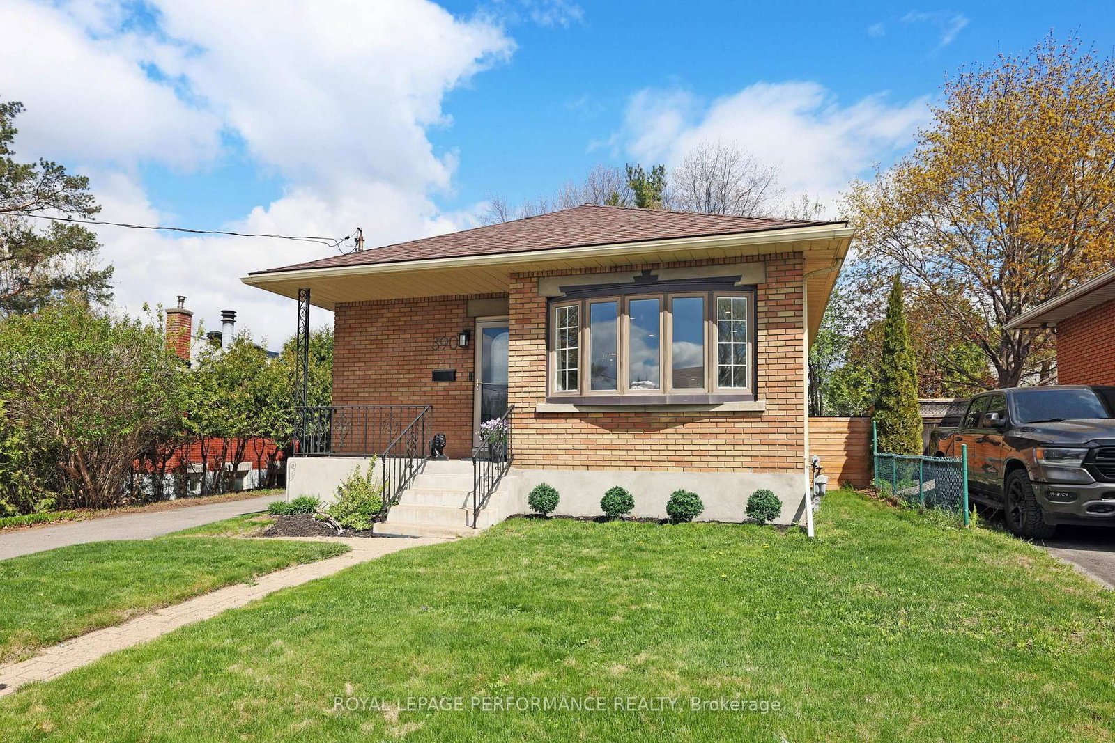 390 Maria Goretti Circle, Ottawa, ON