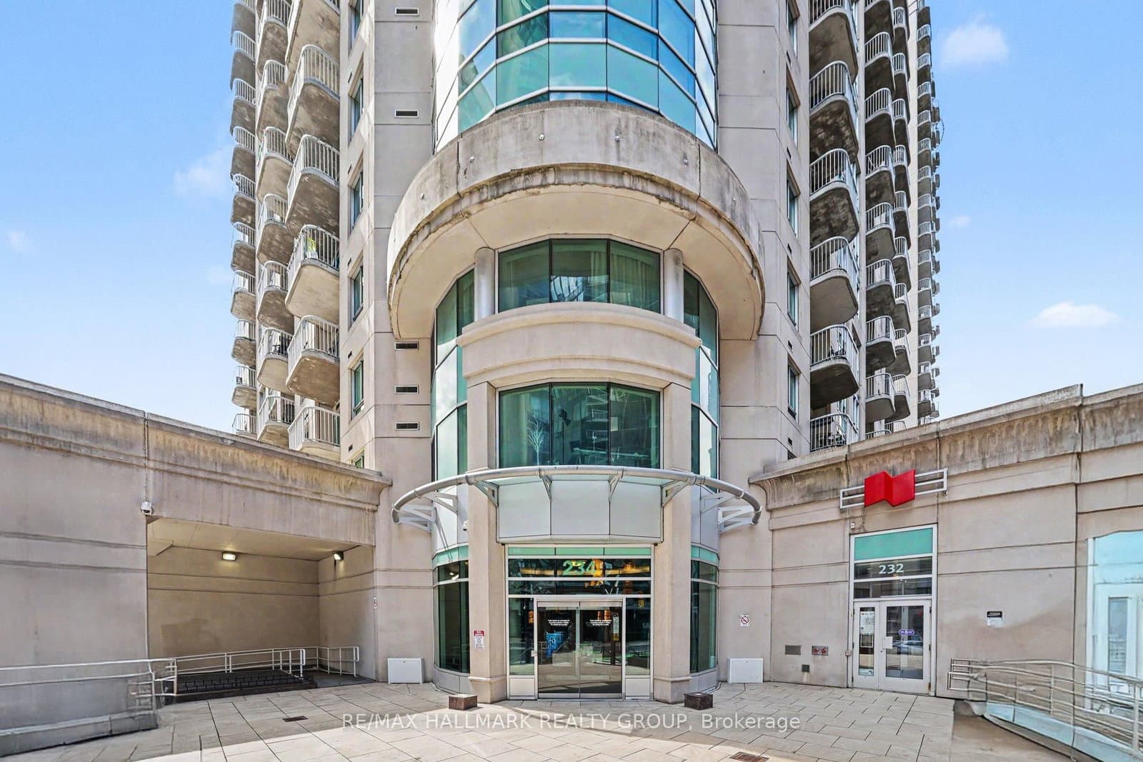 1304A - 234 Rideau Street, Ottawa, ON — photo 3