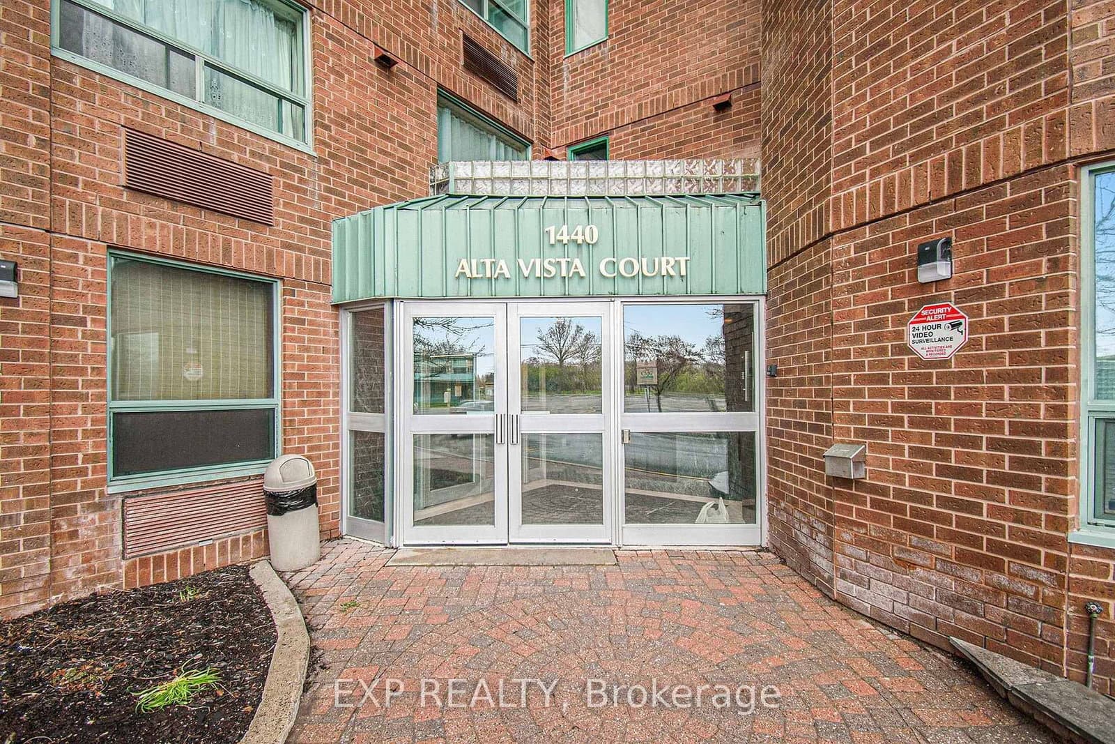 312 - 1440 Heron Road, Ottawa, ON — photo 2
