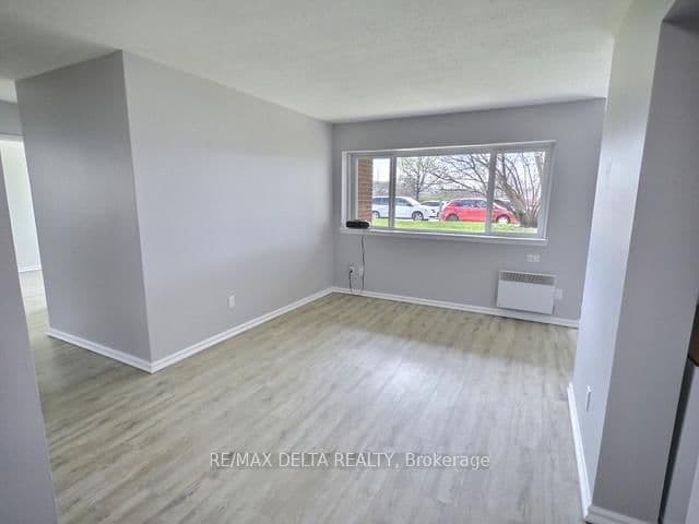 105B - 2044 Arrowsmith Drive, Ottawa, ON — photo 3