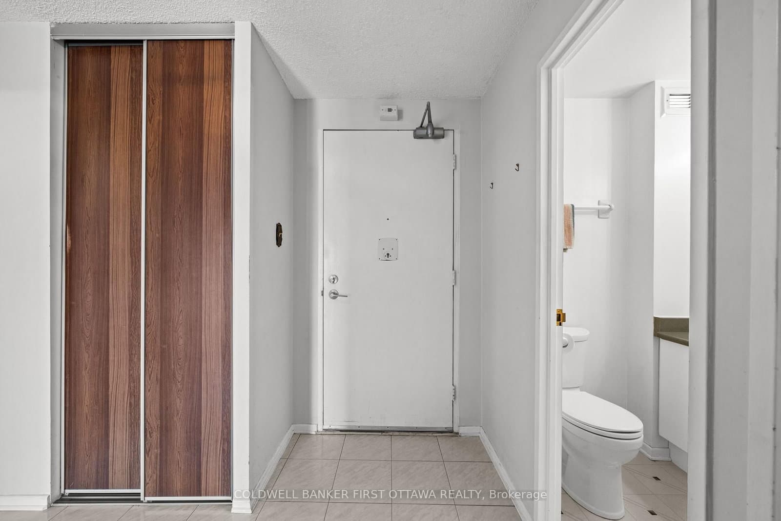 411 - 1100 Ambleside Drive, Ottawa, ON — photo 3