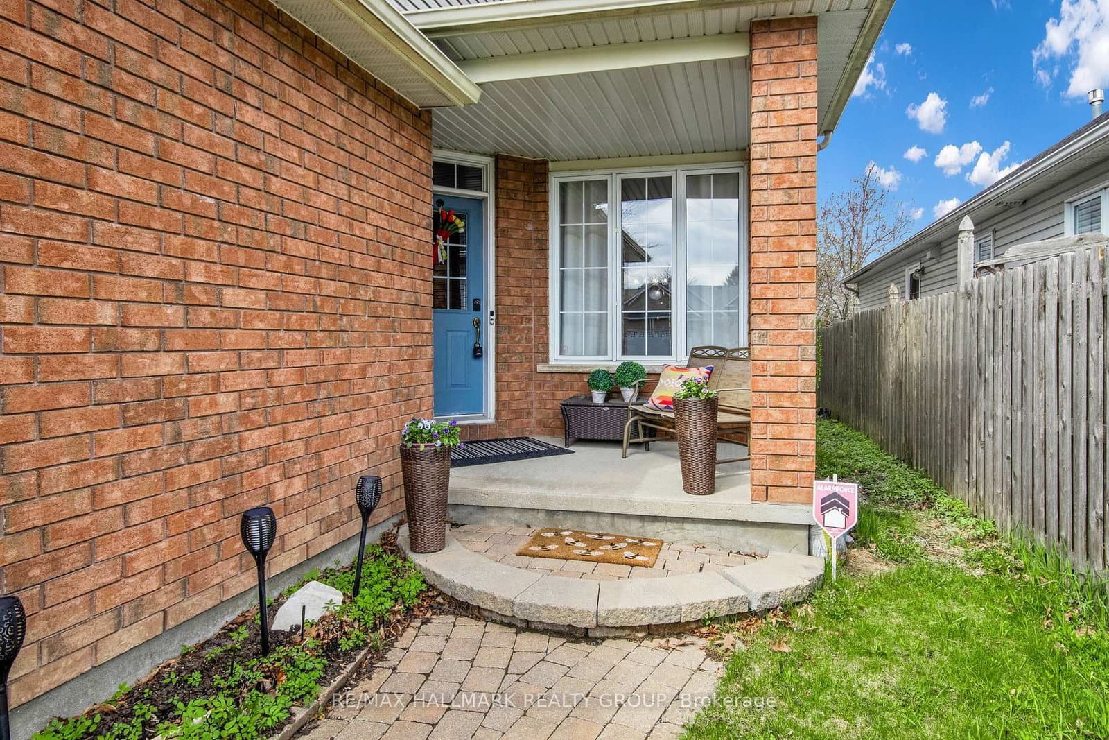 4362 Rainforest Drive, Ottawa, ON — photo 2