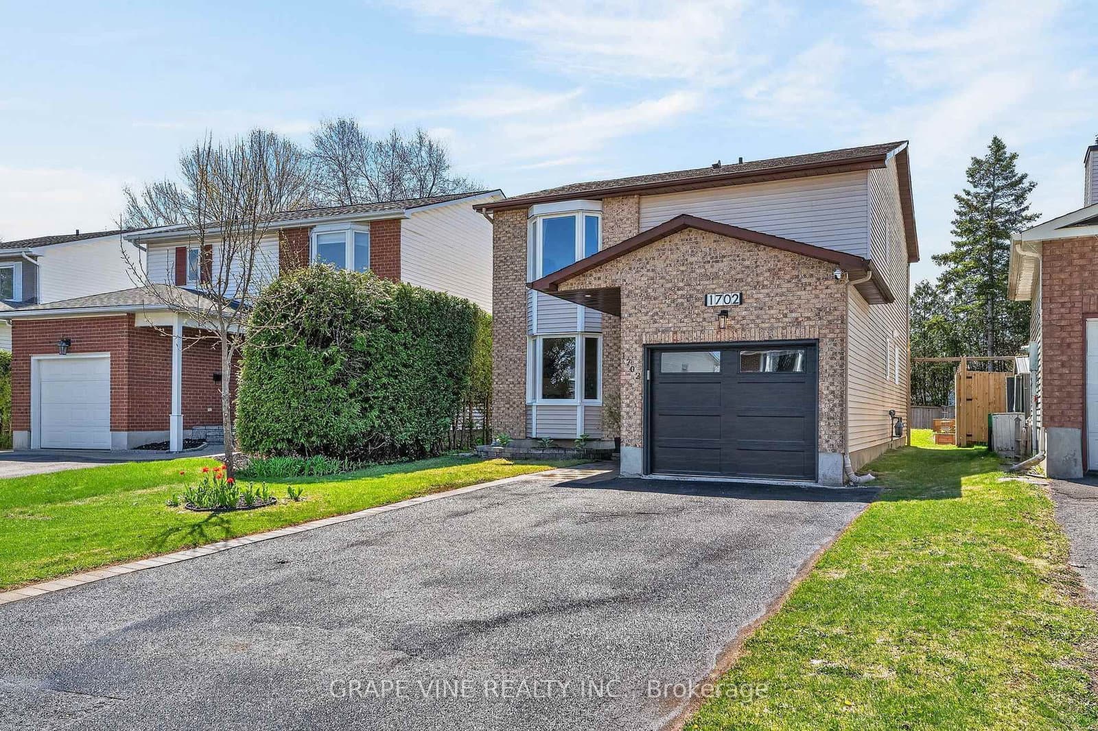 1702 Boisbriand Crescent, Ottawa, ON