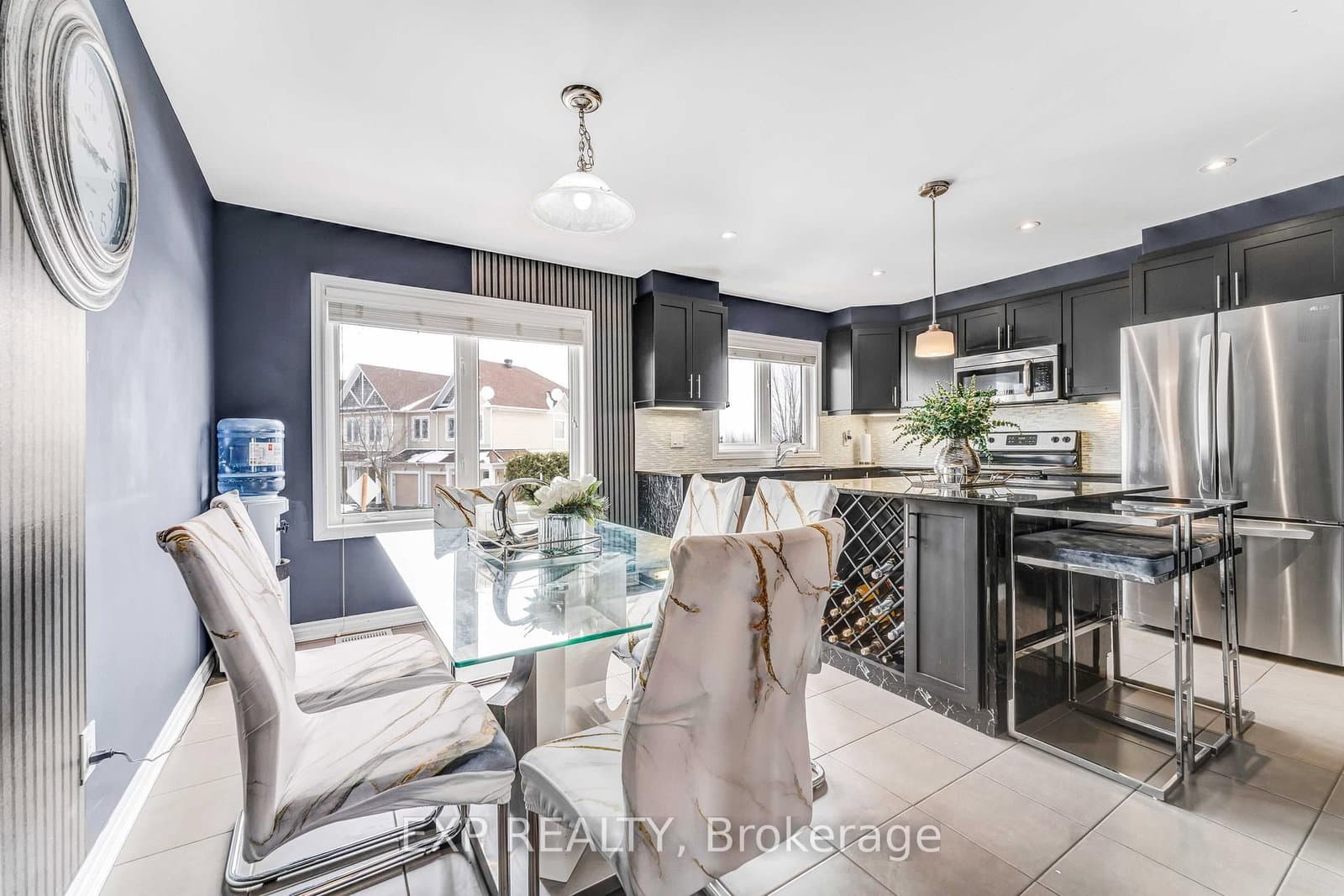 489 Coldwater Crescent, Ottawa, ON — photo 2